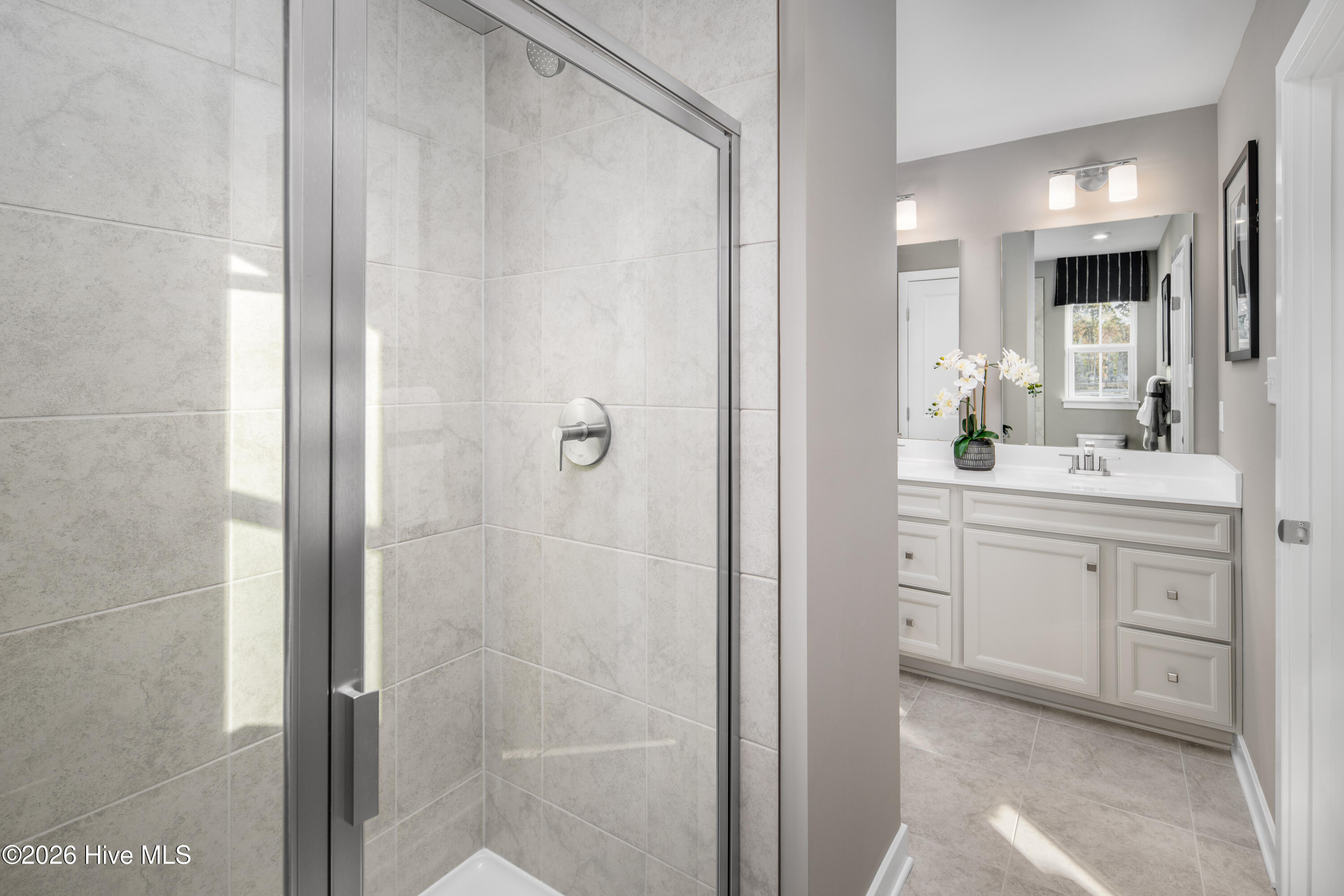 100558978 | Photo 13