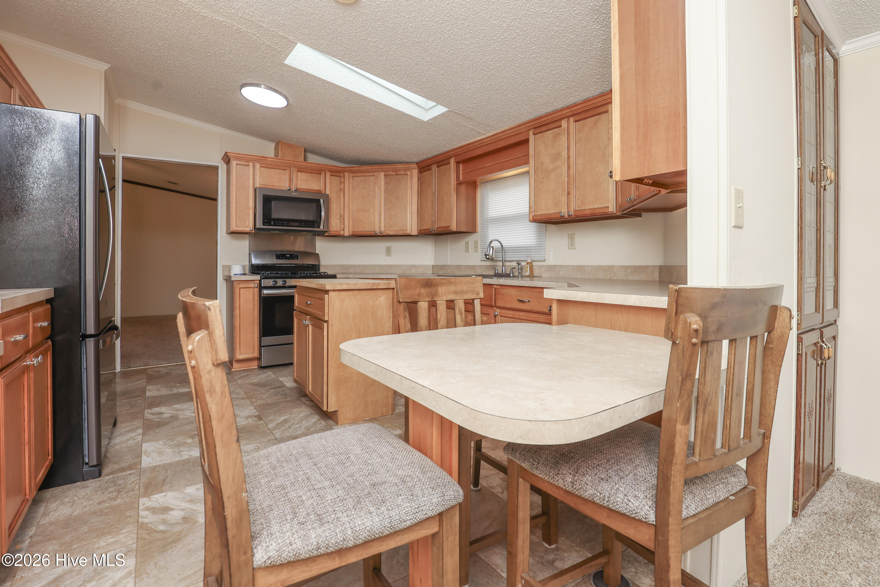 100548874 | Photo 18