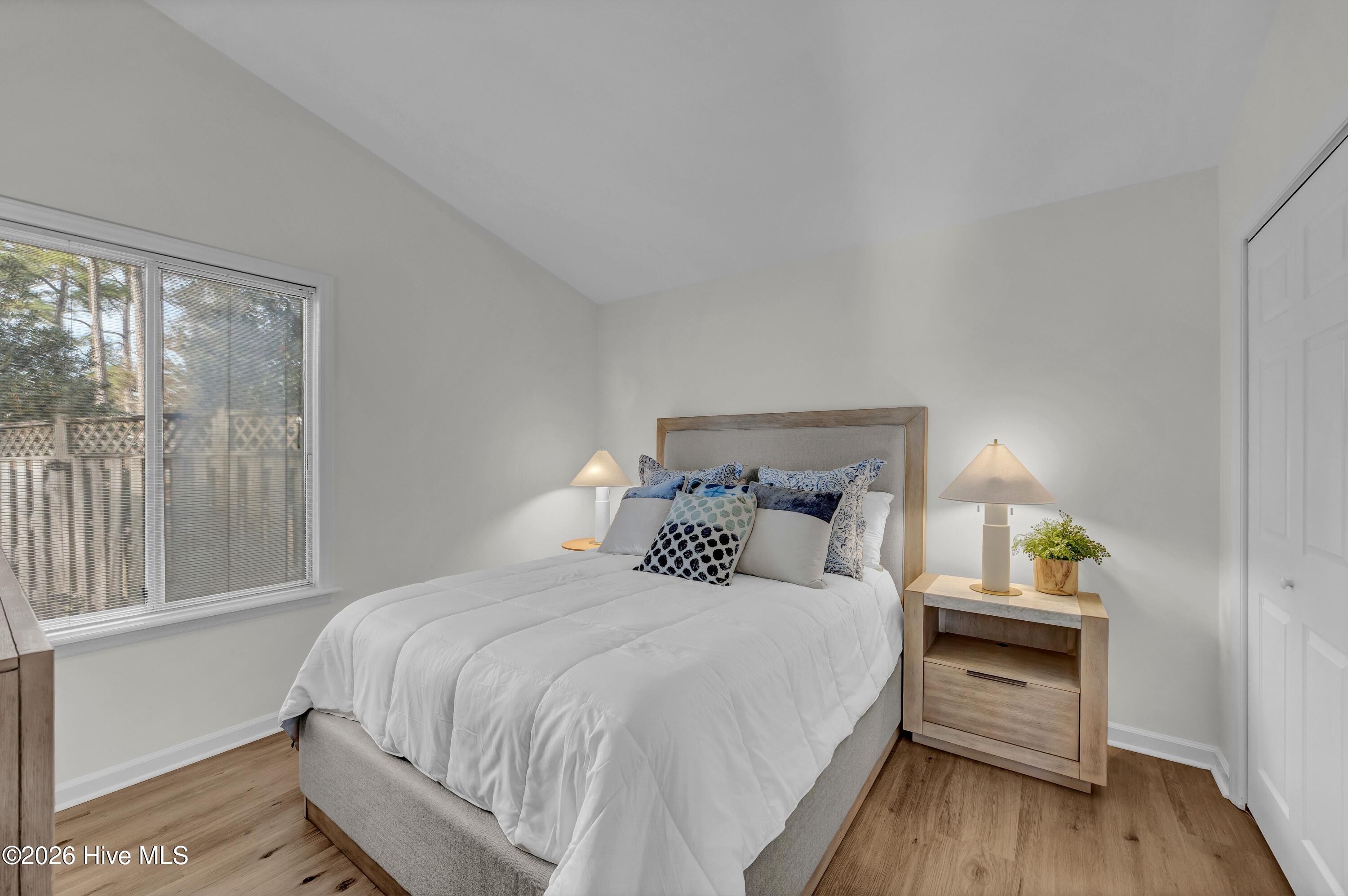 100549096 | Photo 18