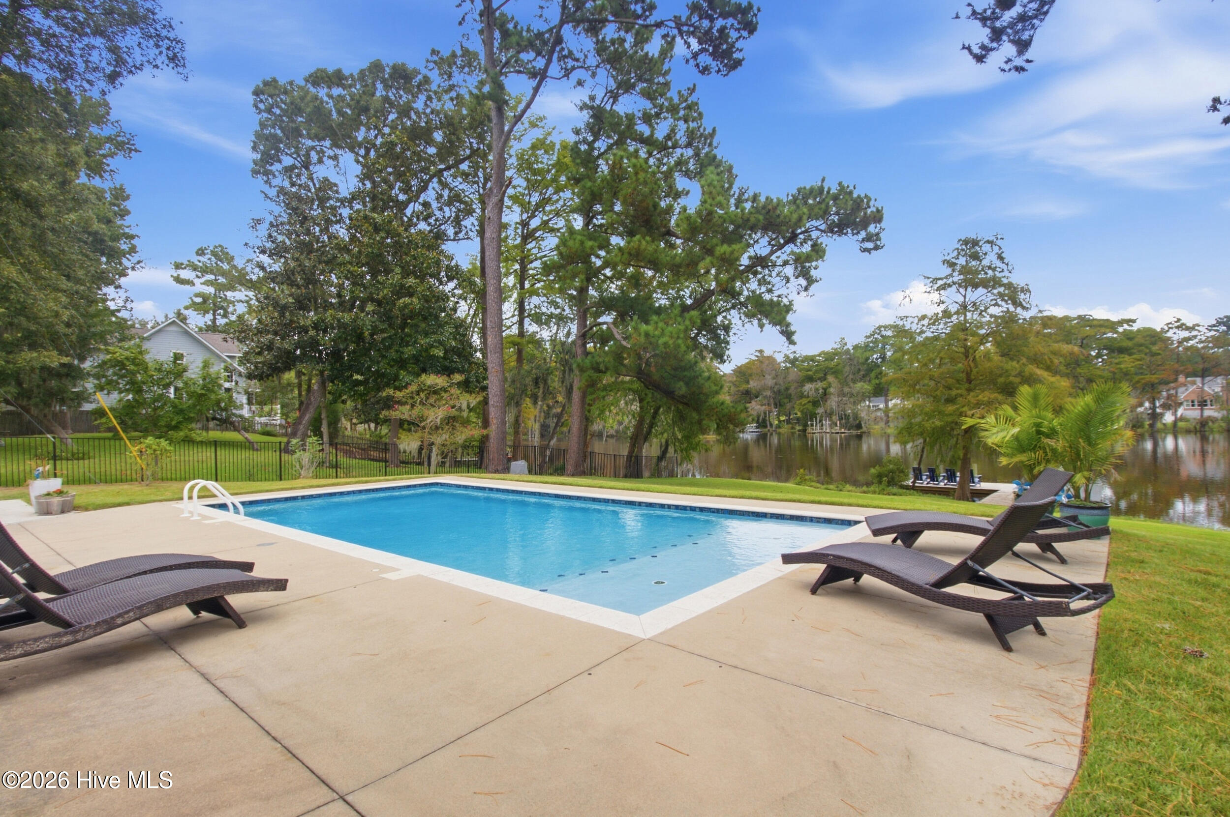 602 W Wilson Creek Drive,Trent Woods