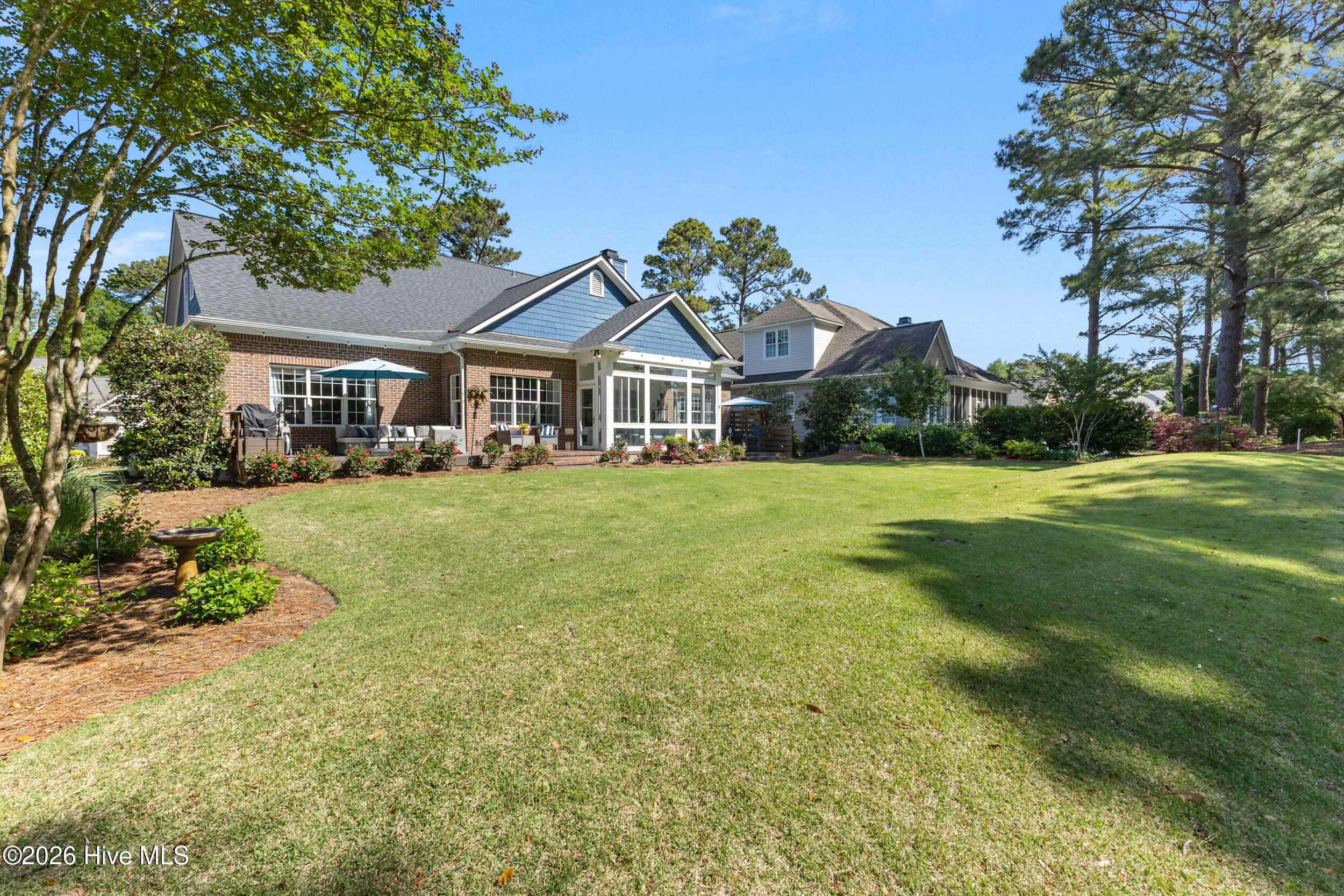 100569489 | Photo 48