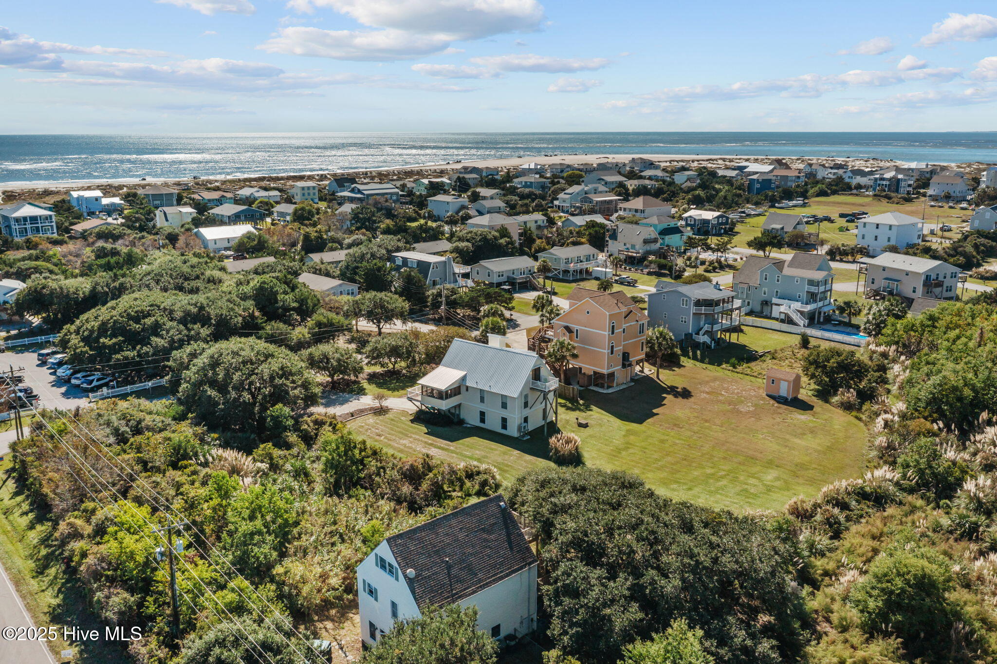 100537997 | Photo 44