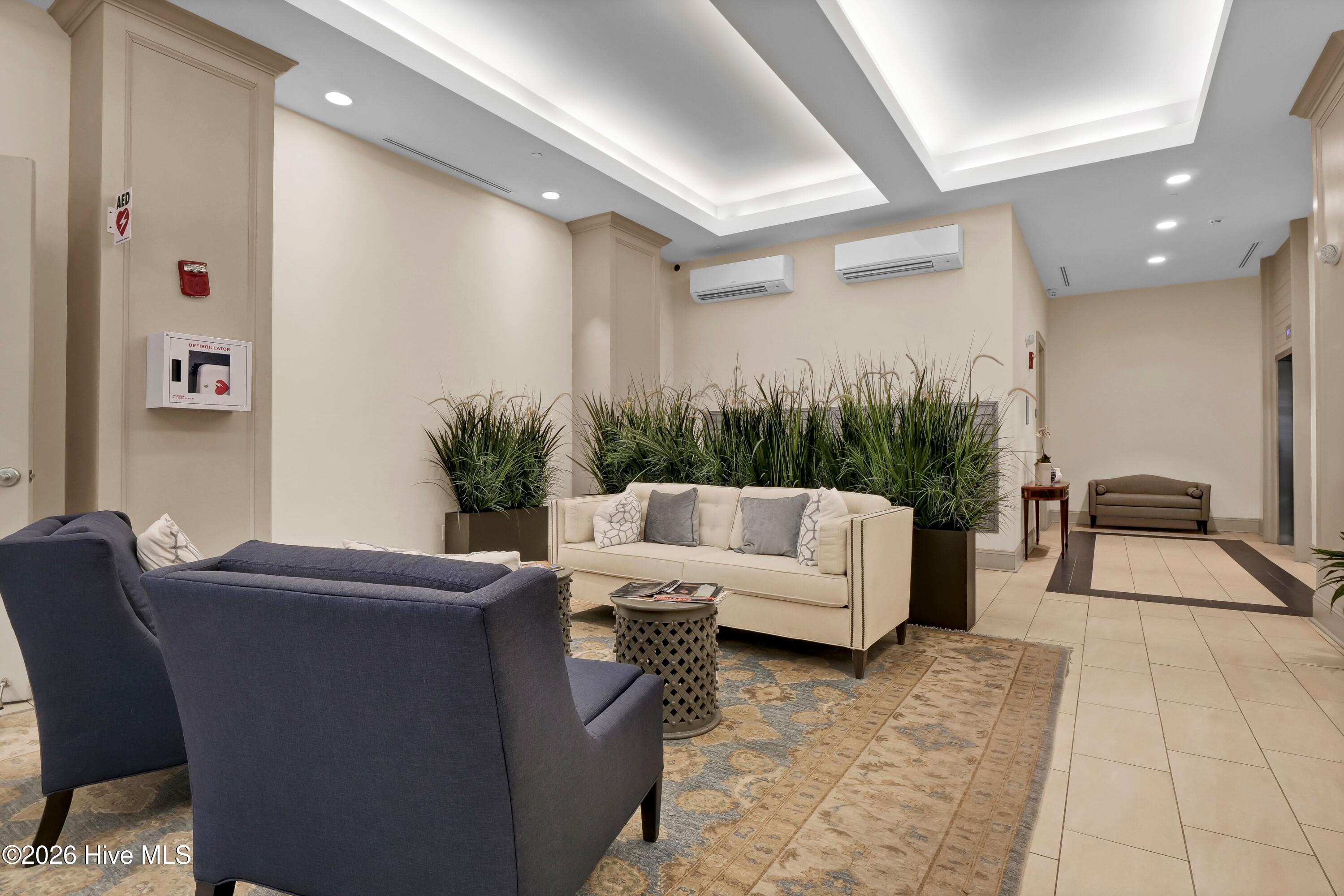 100551474 | Photo 21