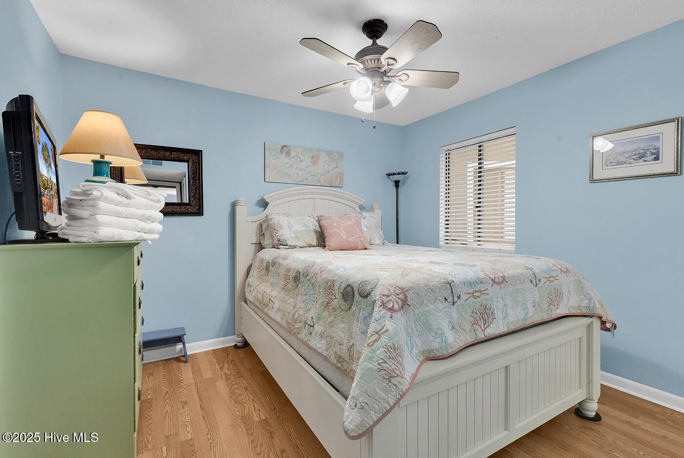 100537192 | Photo 14