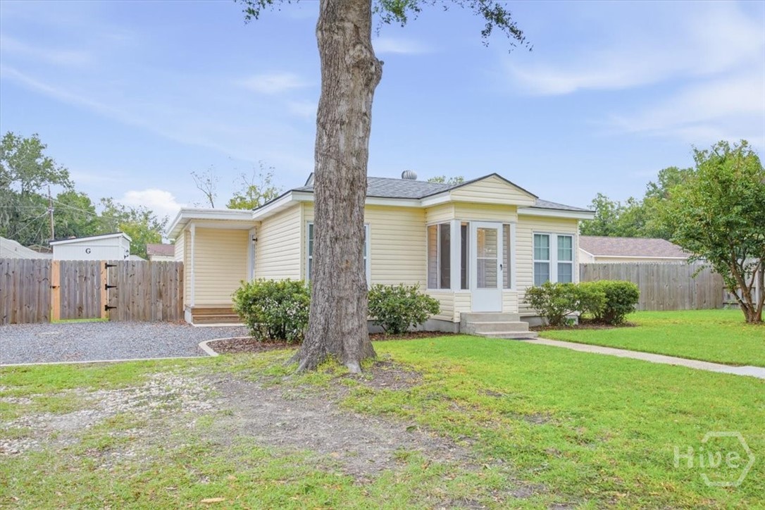 Photo 1 of Single family home for sale at 308 Eugene St, Savannah, GA 31406 | MLS# SA365877 | Listing updated on 2026-10-08
