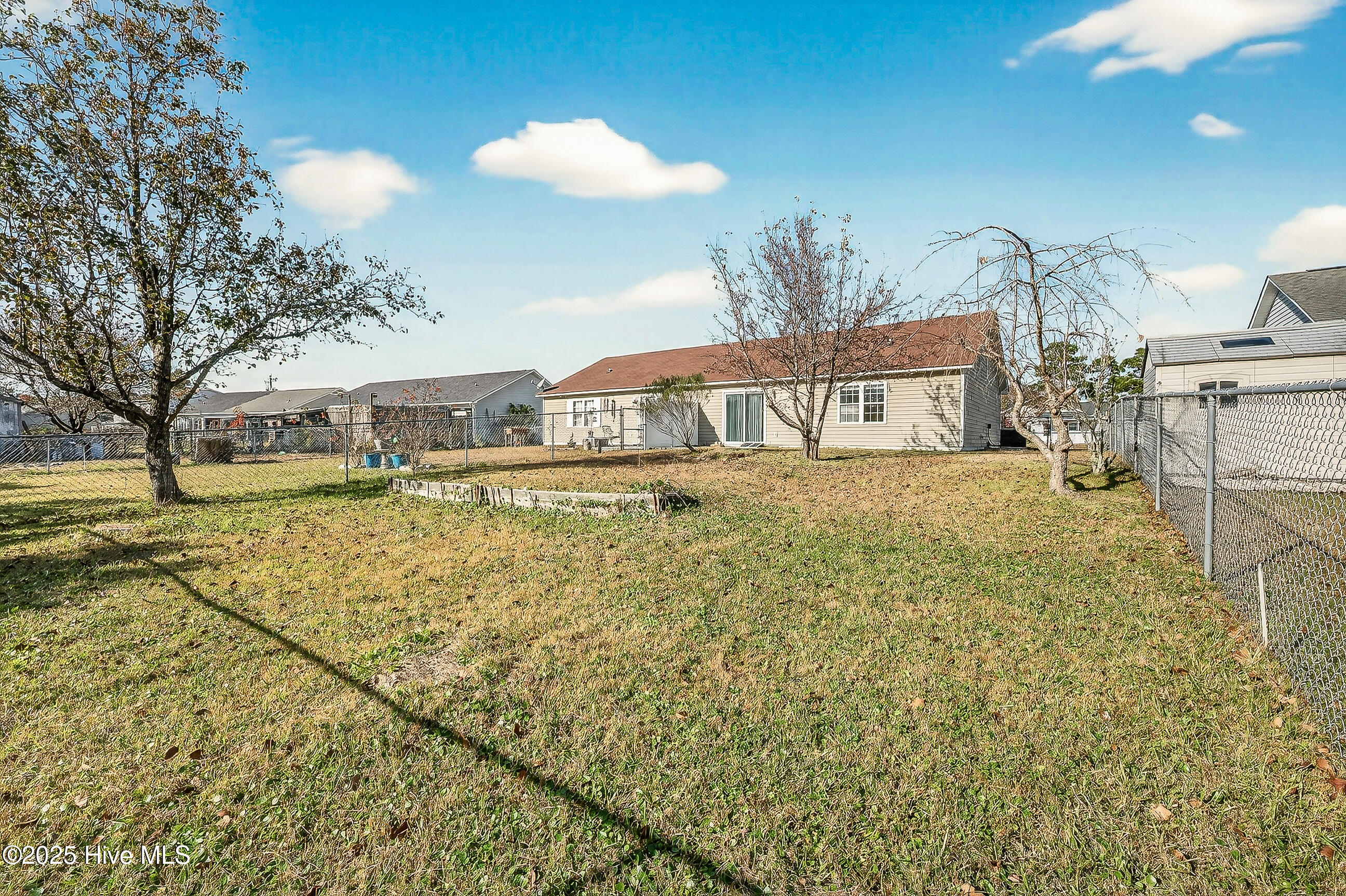 100543652 | Photo 26