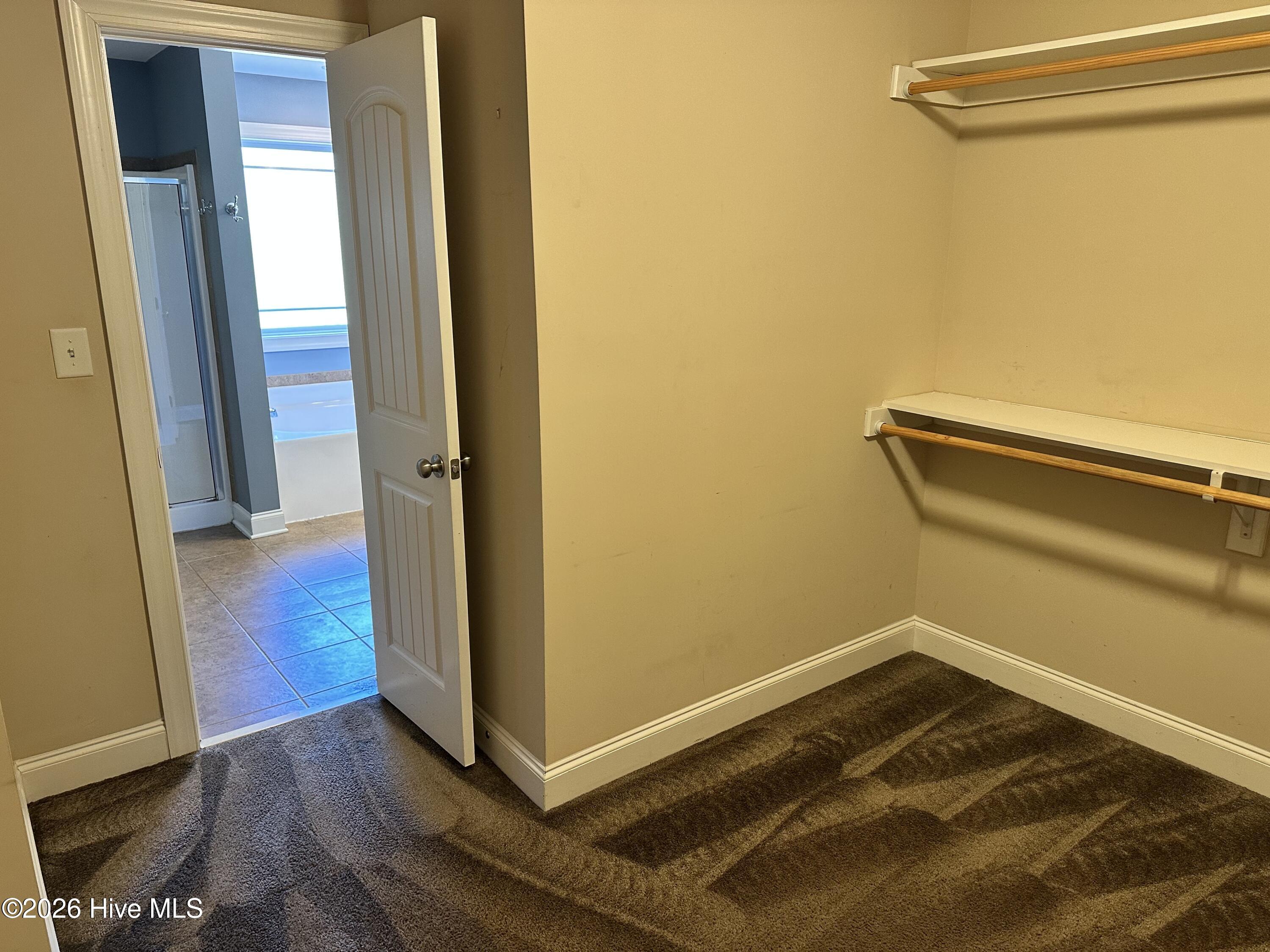 100548950 | Photo 29