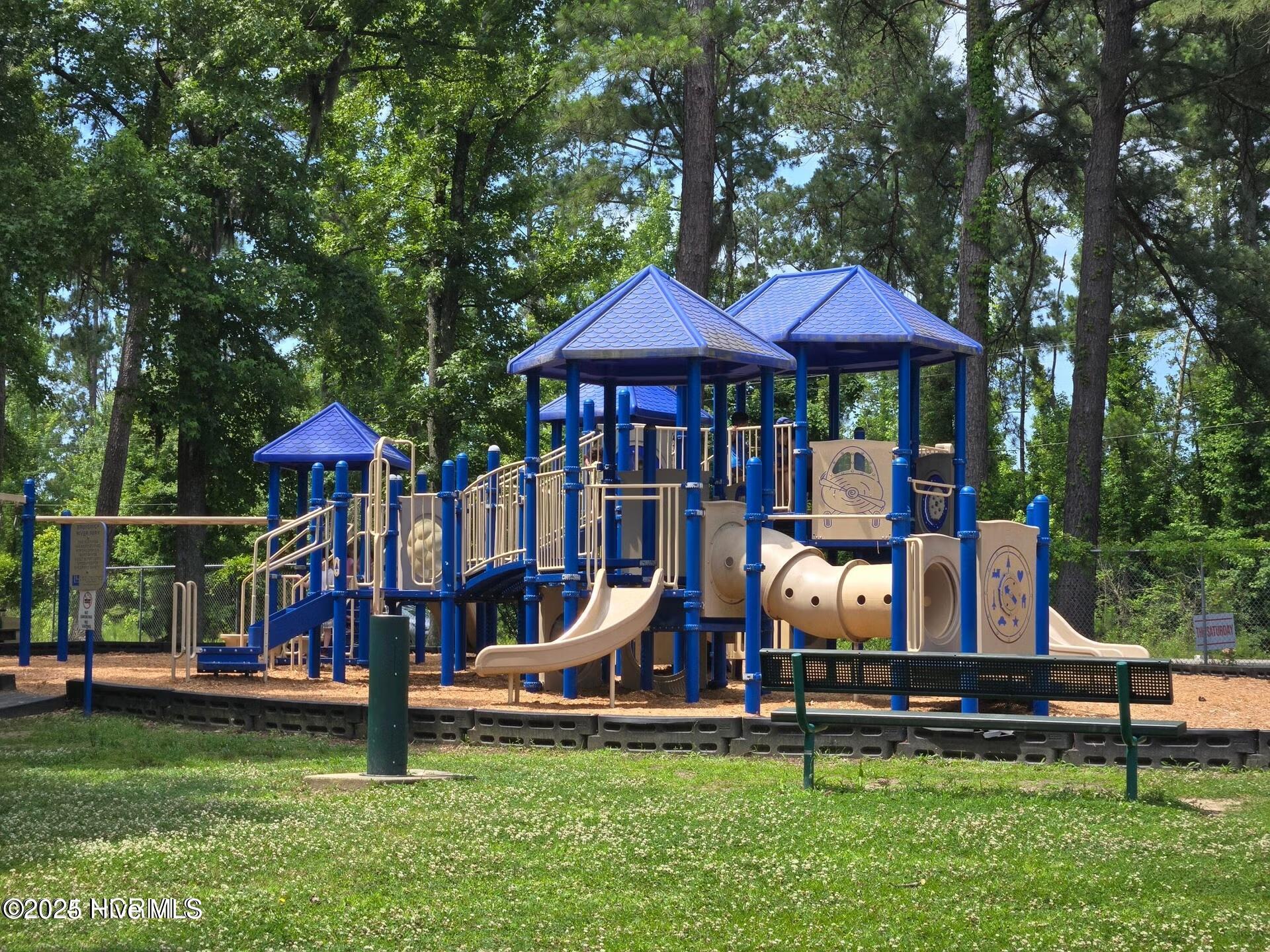 100505784 | Photo 47