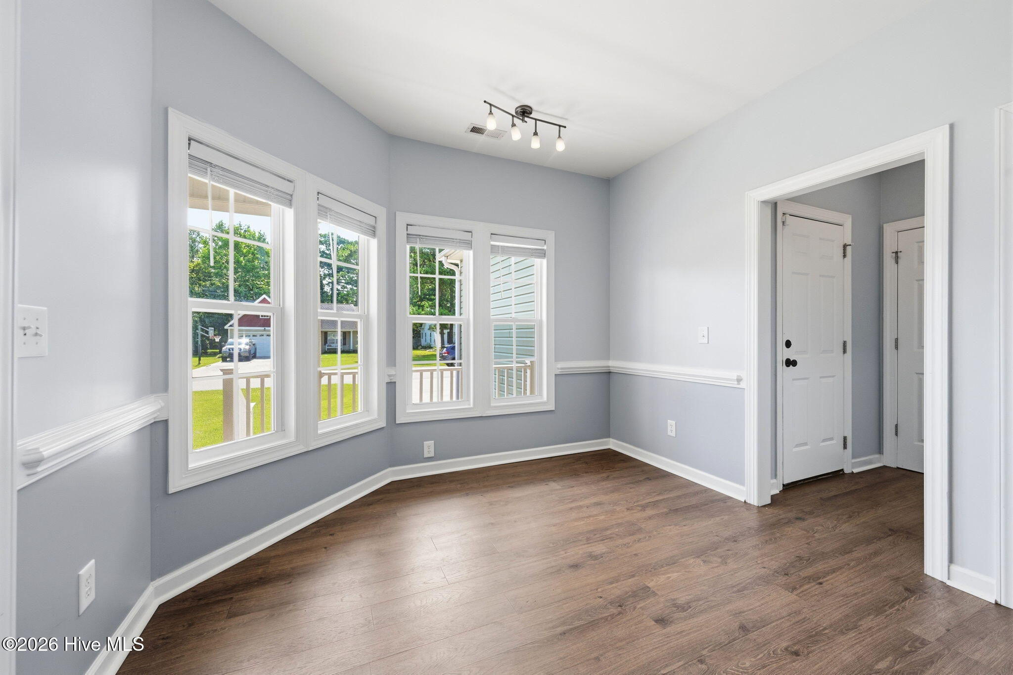 204 Wedgefield Circle,Maple Hill
