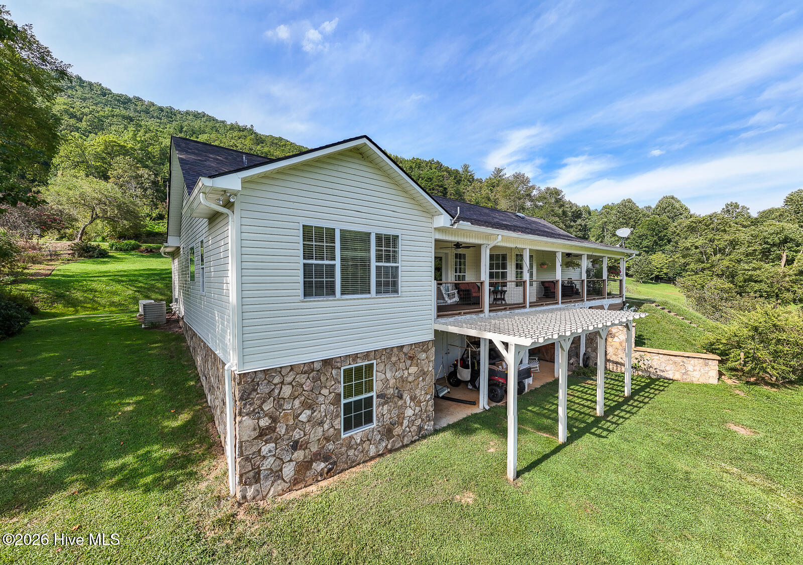 Photo 4 of Single family home for sale at 1056 Franks Crk Rd, Robbinsville, NC 28771 | MLS# 100600585 | Listing updated on 2026-09-02