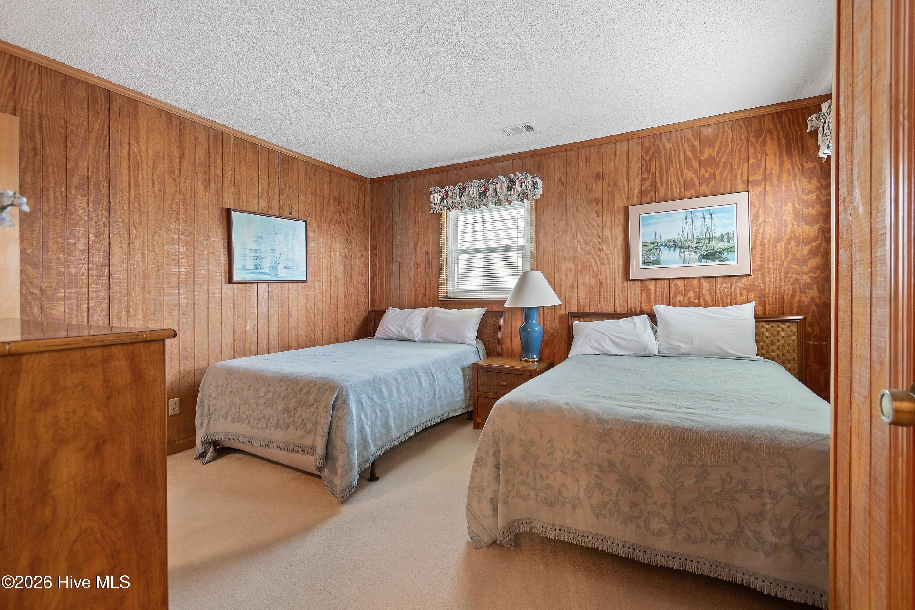 1099 Ocean Boulevard W, Holden Beach, NC, 28462