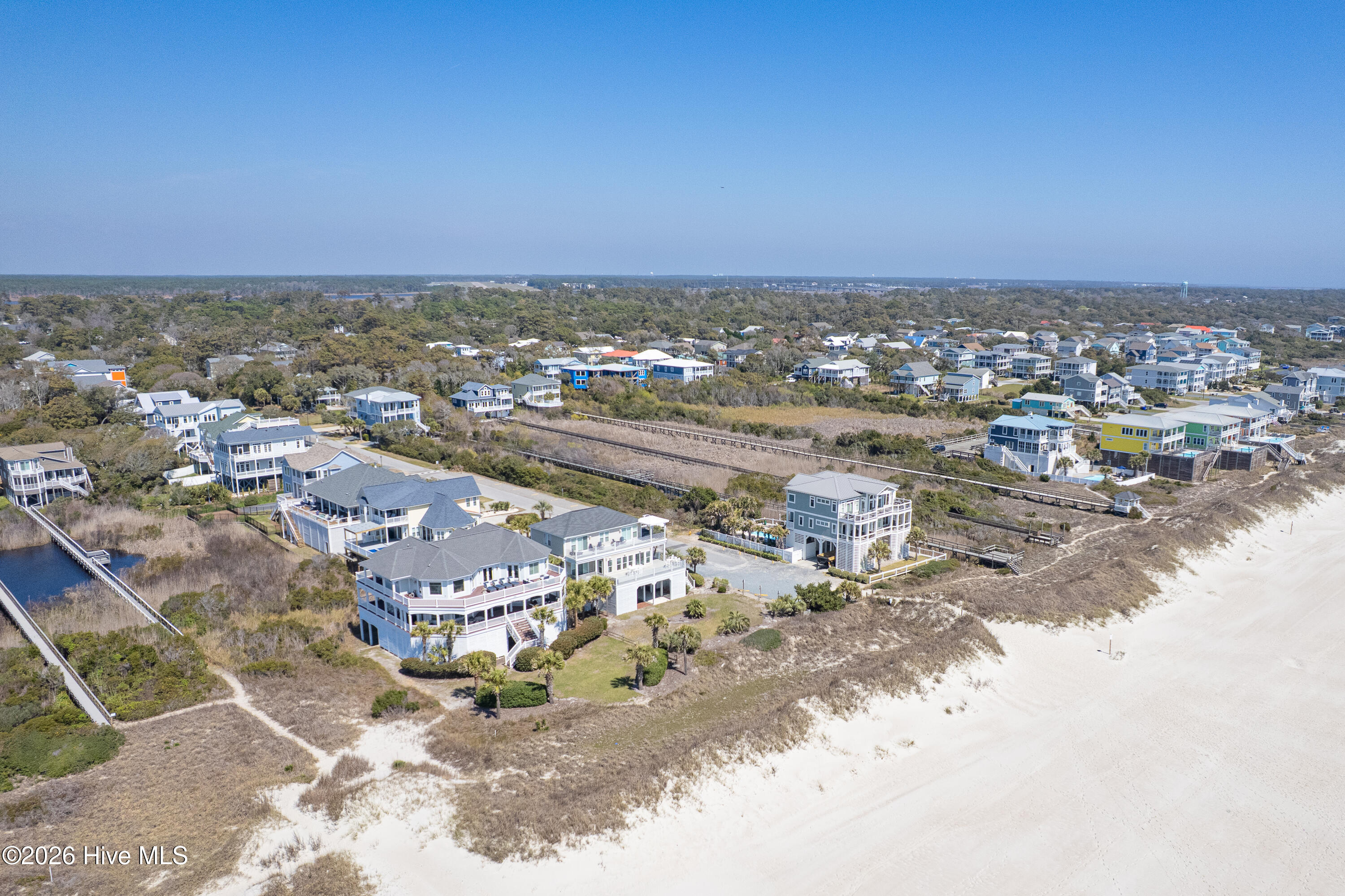 100567897 | Photo 87