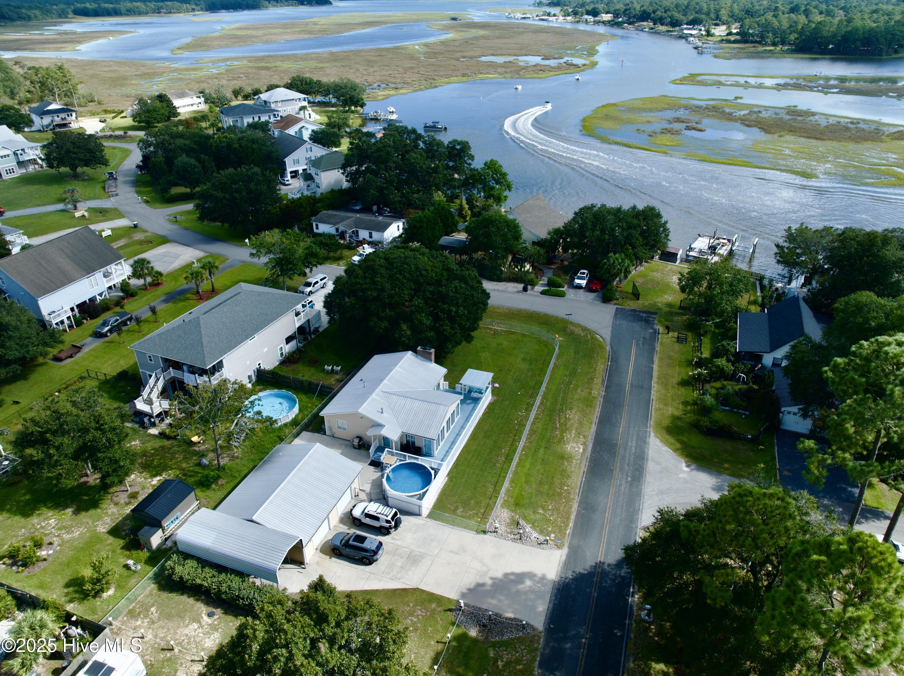 100539766 | Photo 35