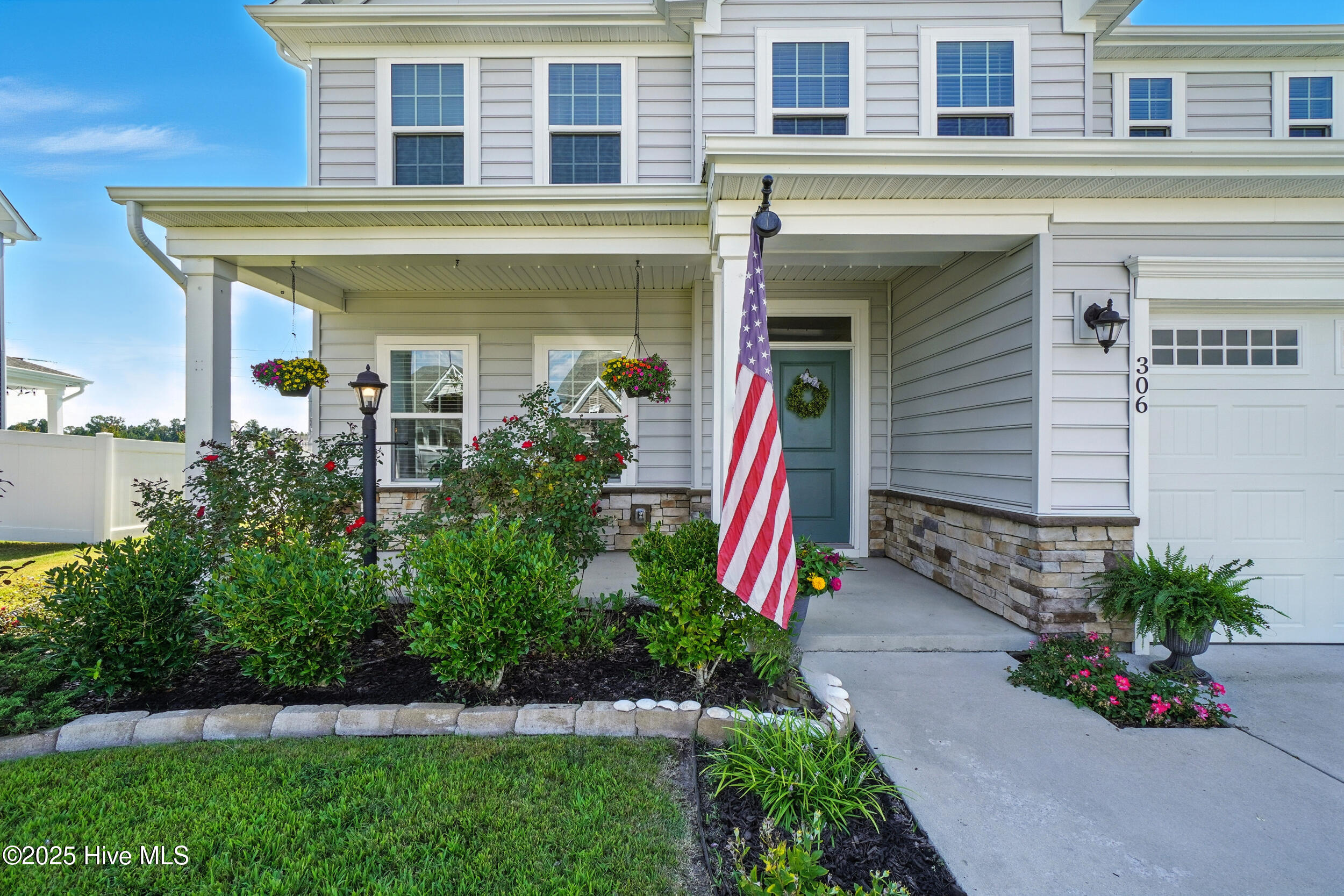 Homes for sale in Moyock, NC | 306 Sunny Lake Rd, Moyock, NC 27958 | MLS# 100528252