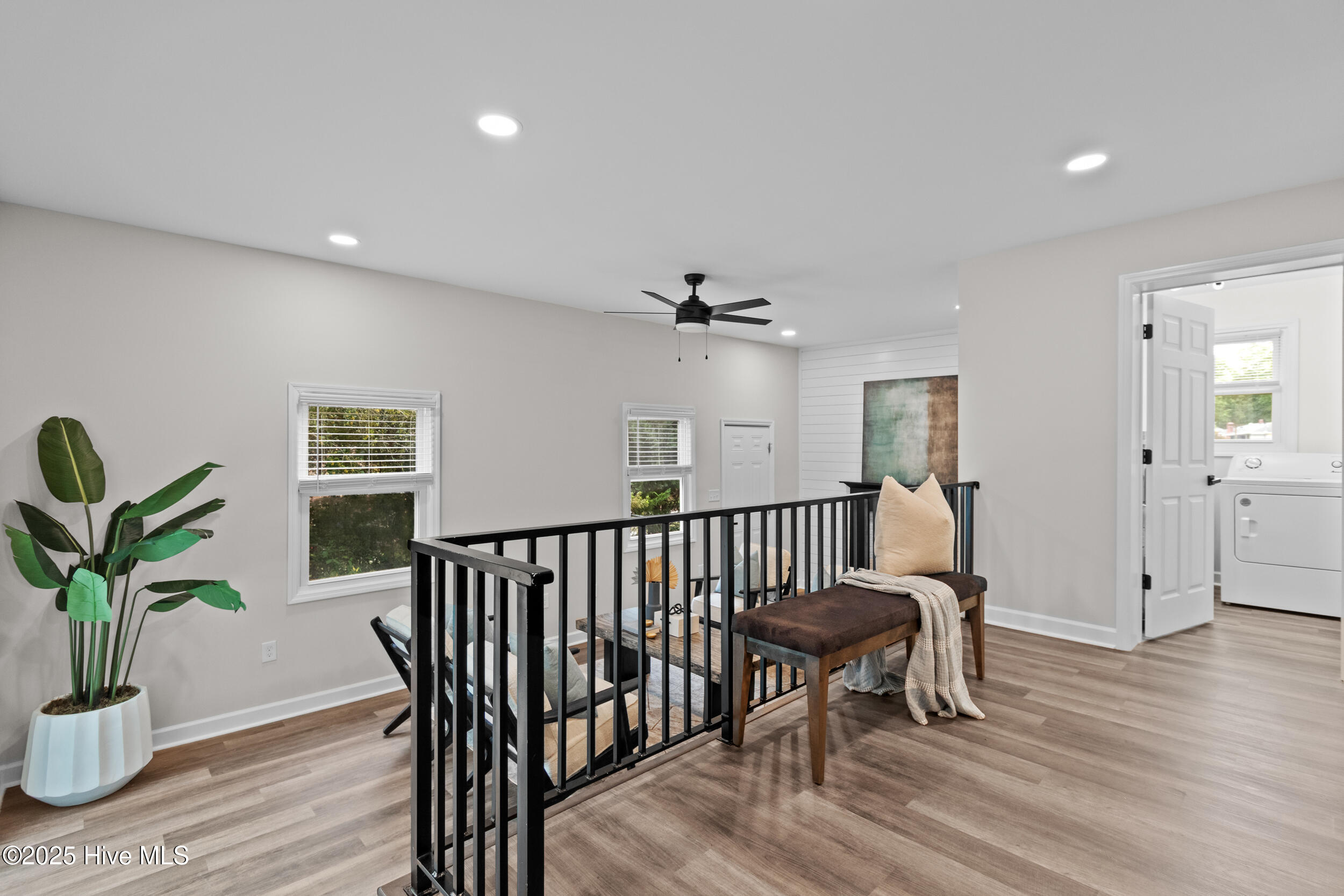 100534171 | Photo 26