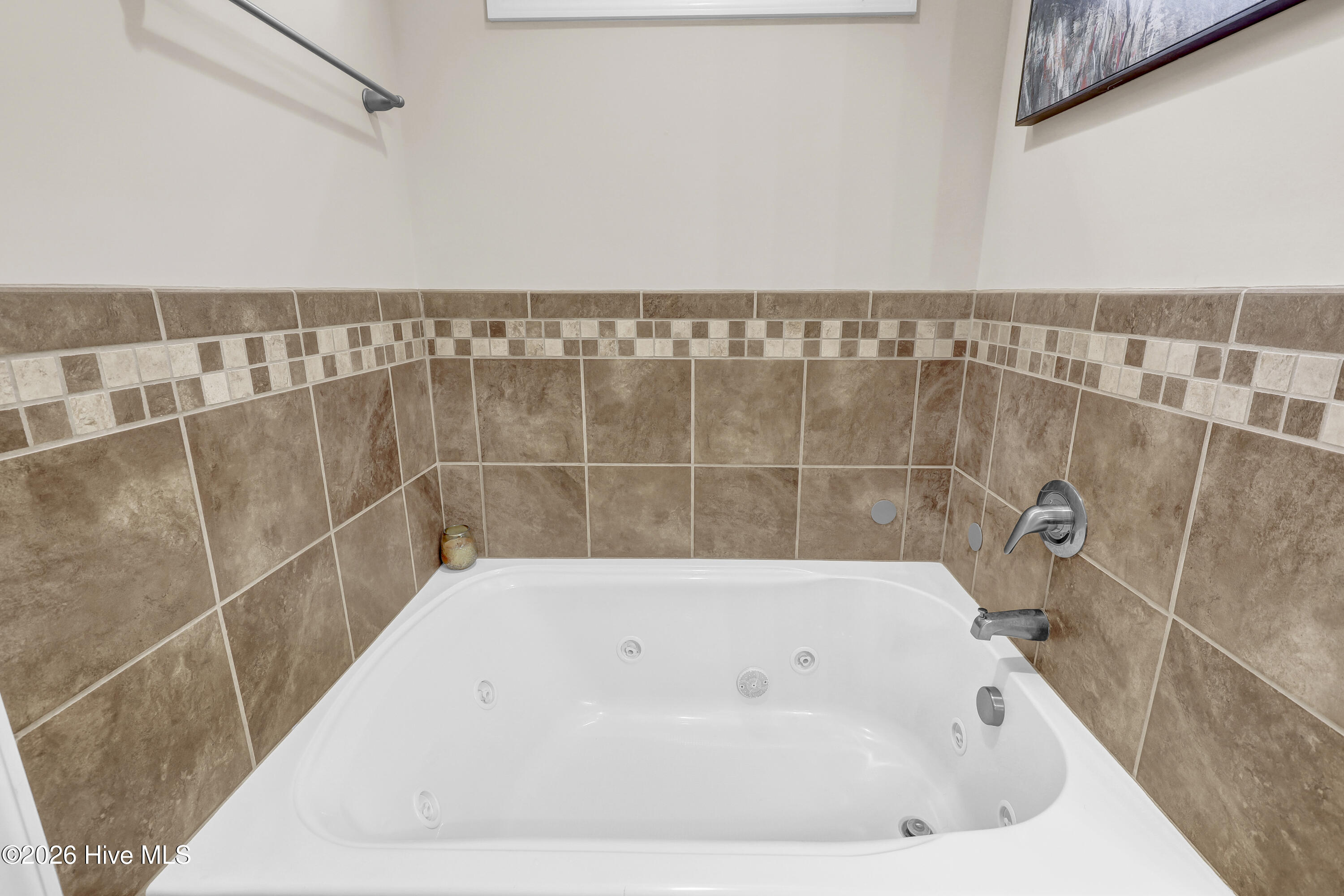 100562541 | Photo 22