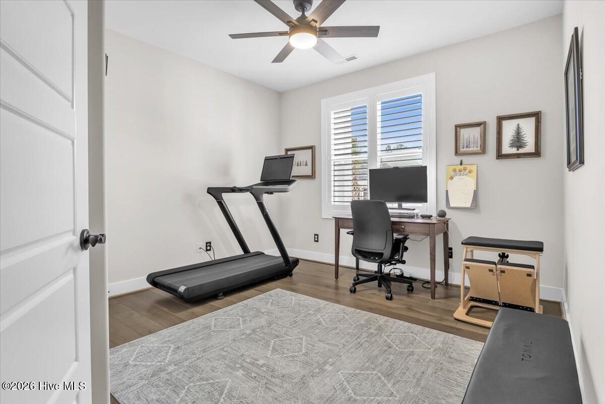 100552703 | Photo 35