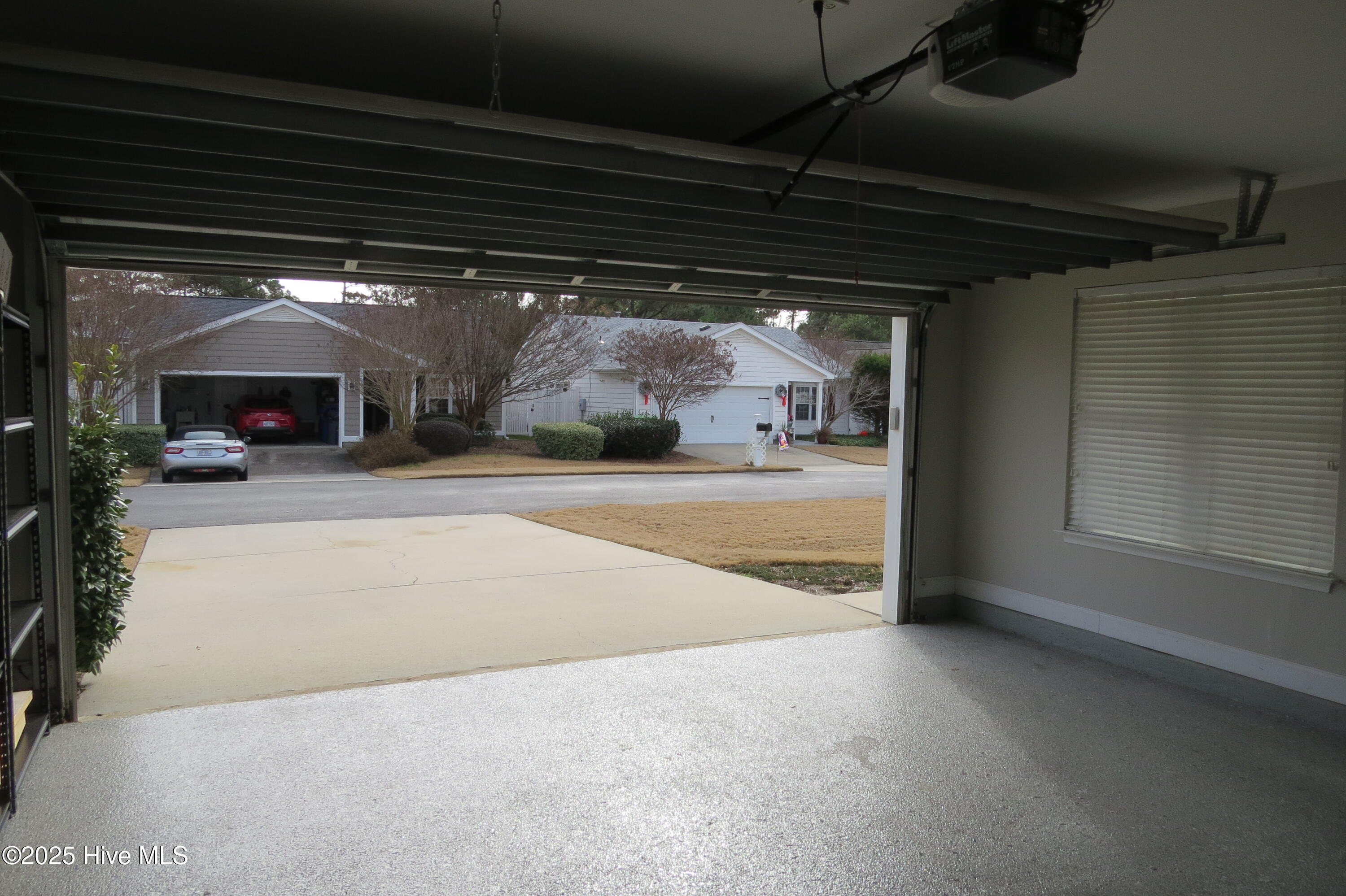 100538374 | Photo 21