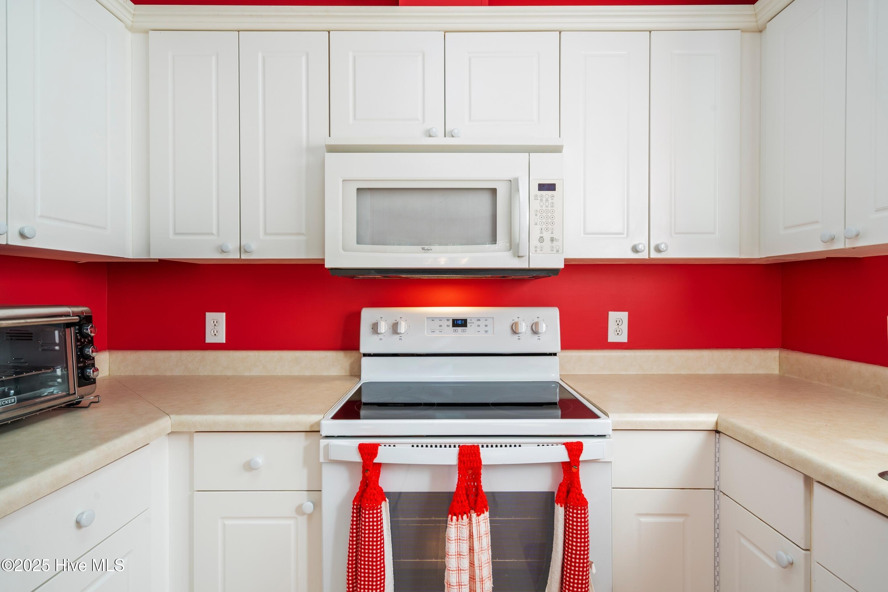 100546792 | Photo 31