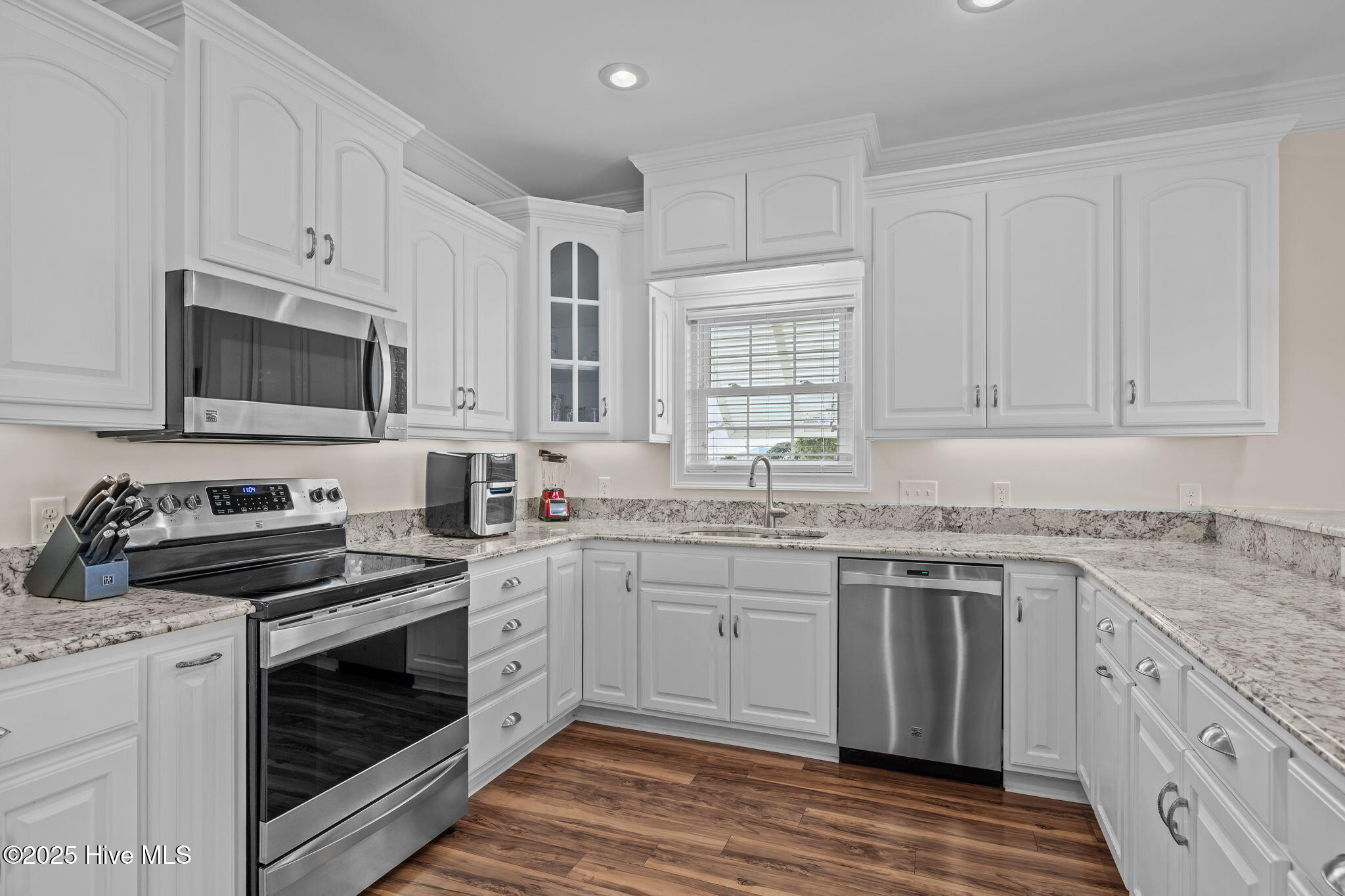 429 Live Oak Road,Newport