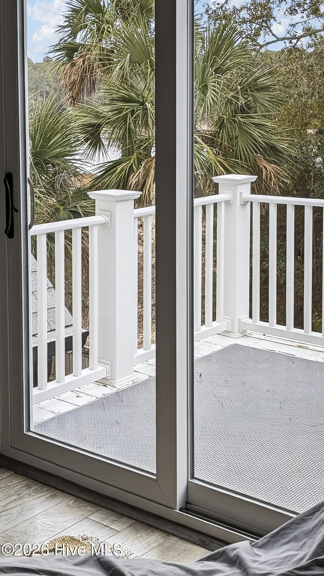 100557060 | Photo 39