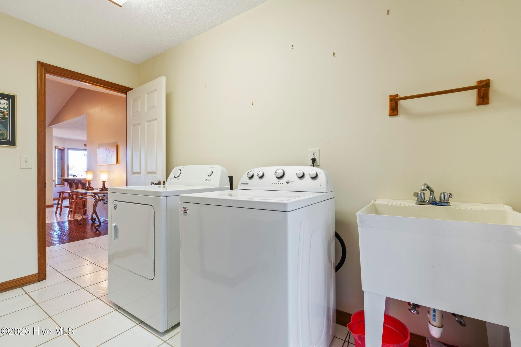 100552539 | Photo 28