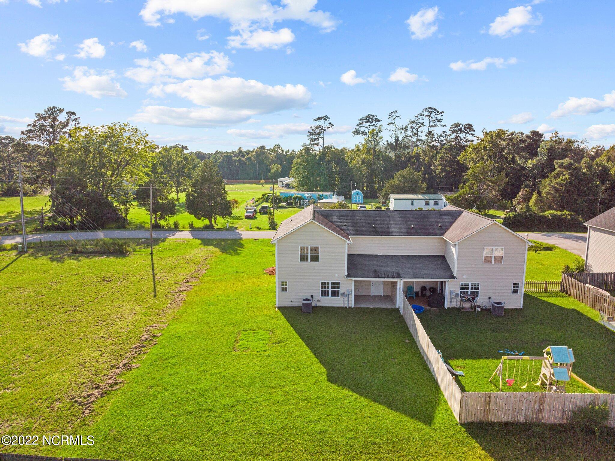 100557503 | Photo 38