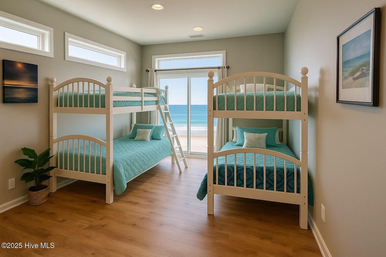 100546704 | Photo 16