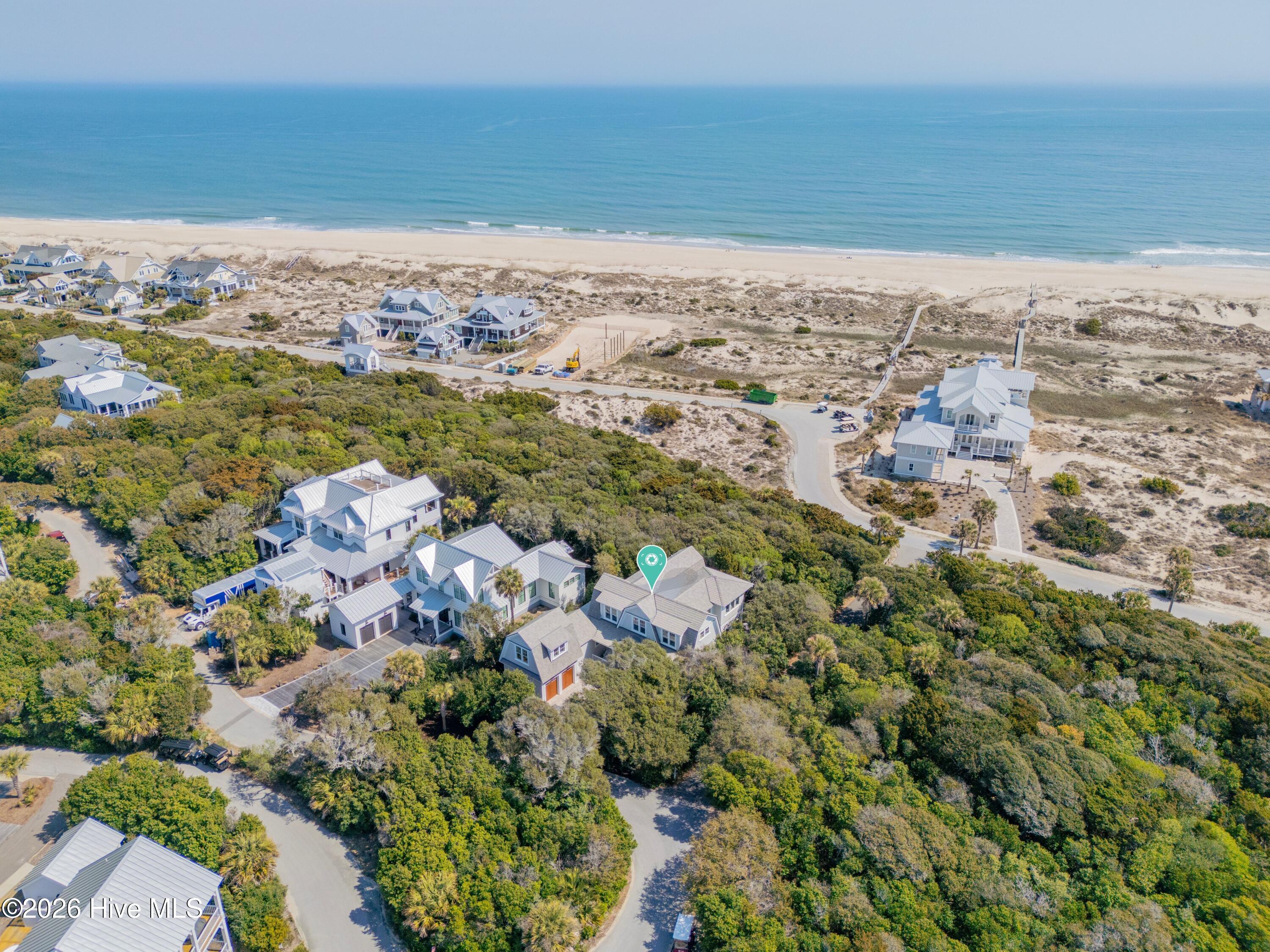 100567930 | Photo 62