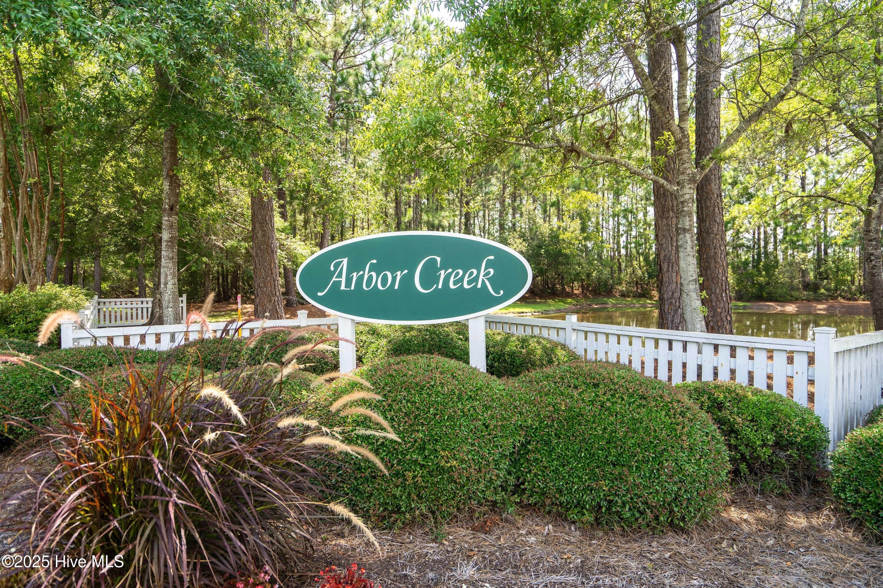 100525982 | Photo 63