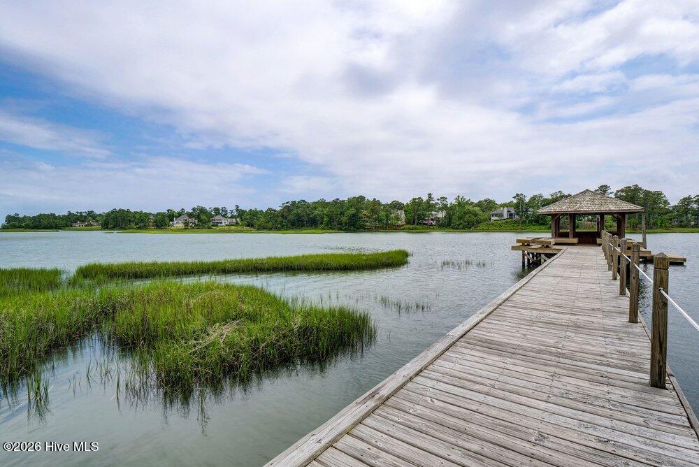 100563966 | Photo 89