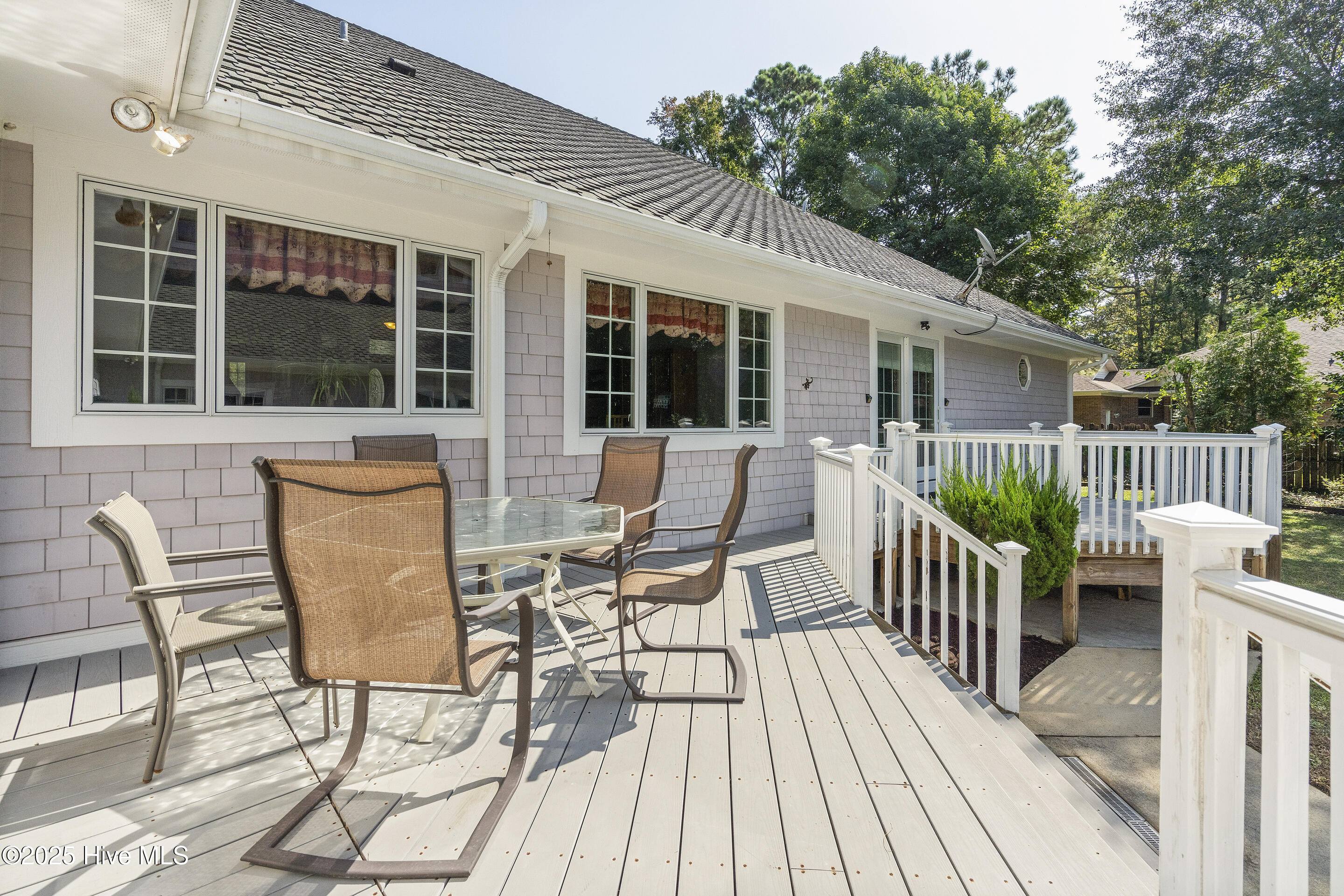 100503346 | Photo 59