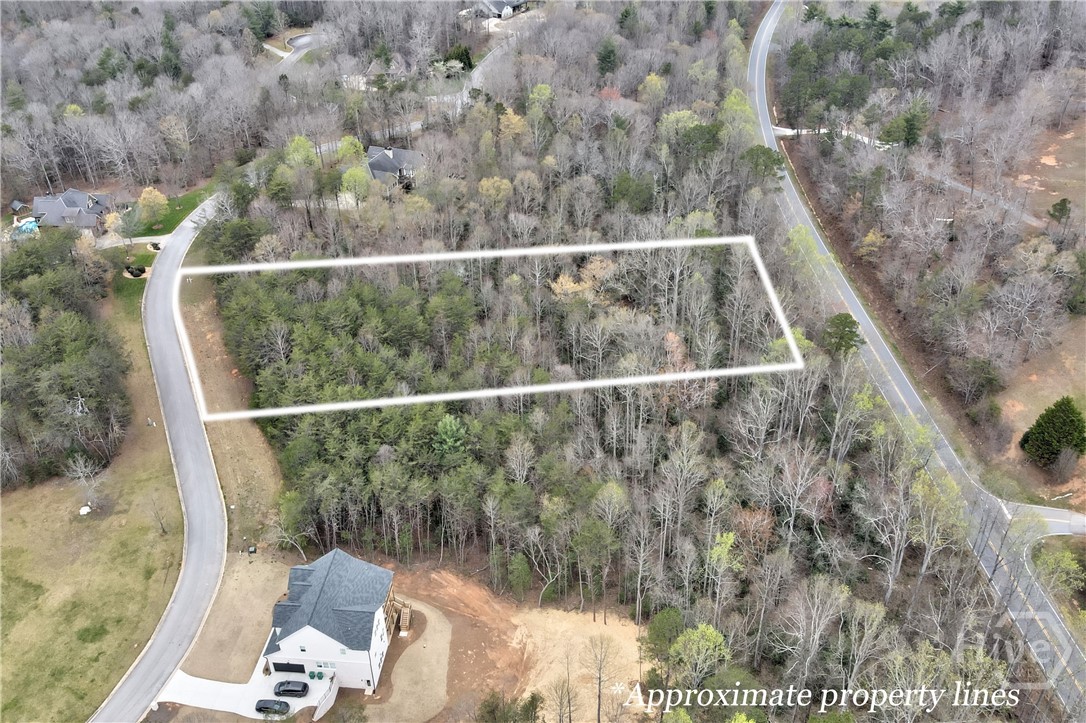 9th image of 450 Beachwood Dr, Cornelia, GA 30531 | MLS# CL361454