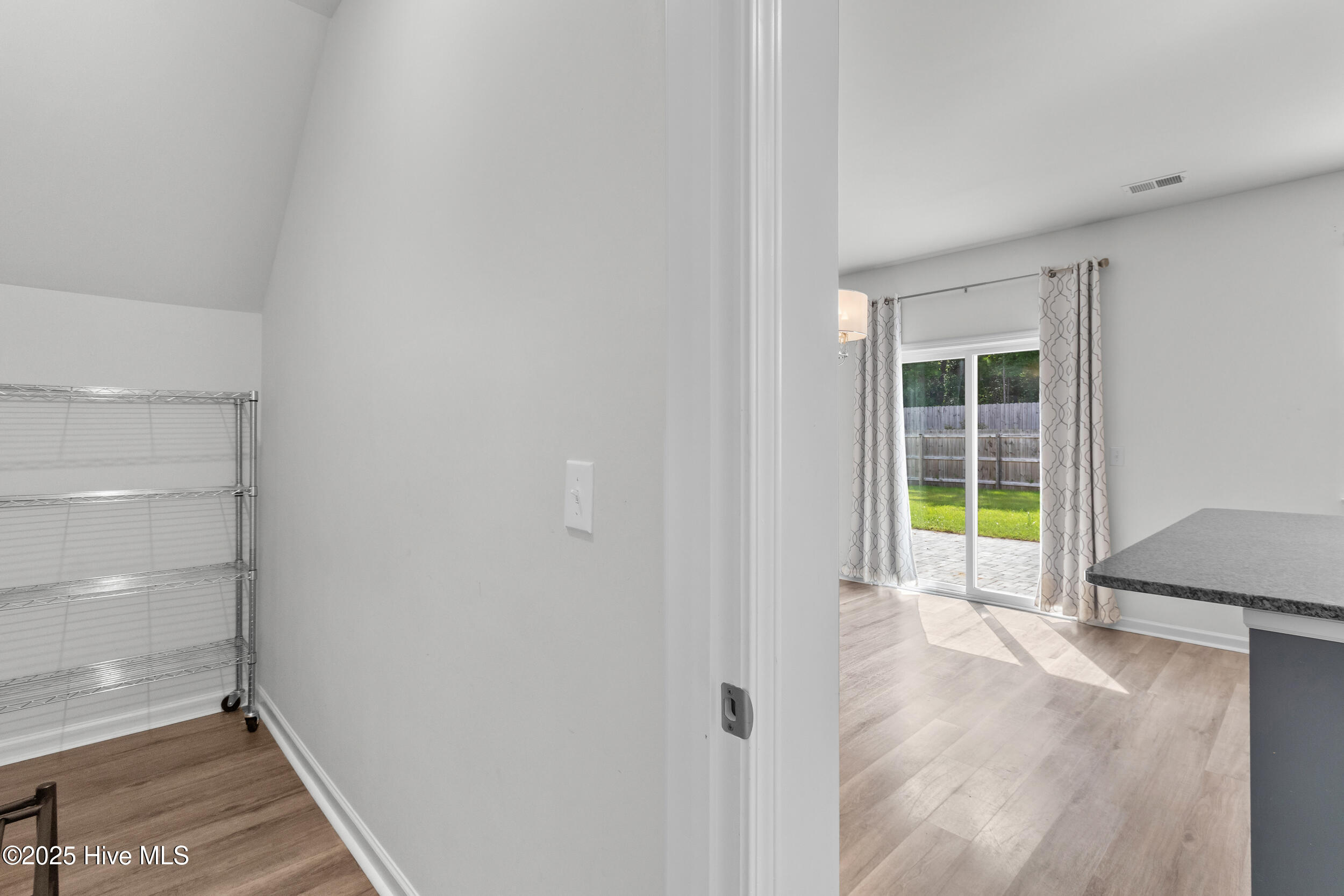 100519955 | Photo 37