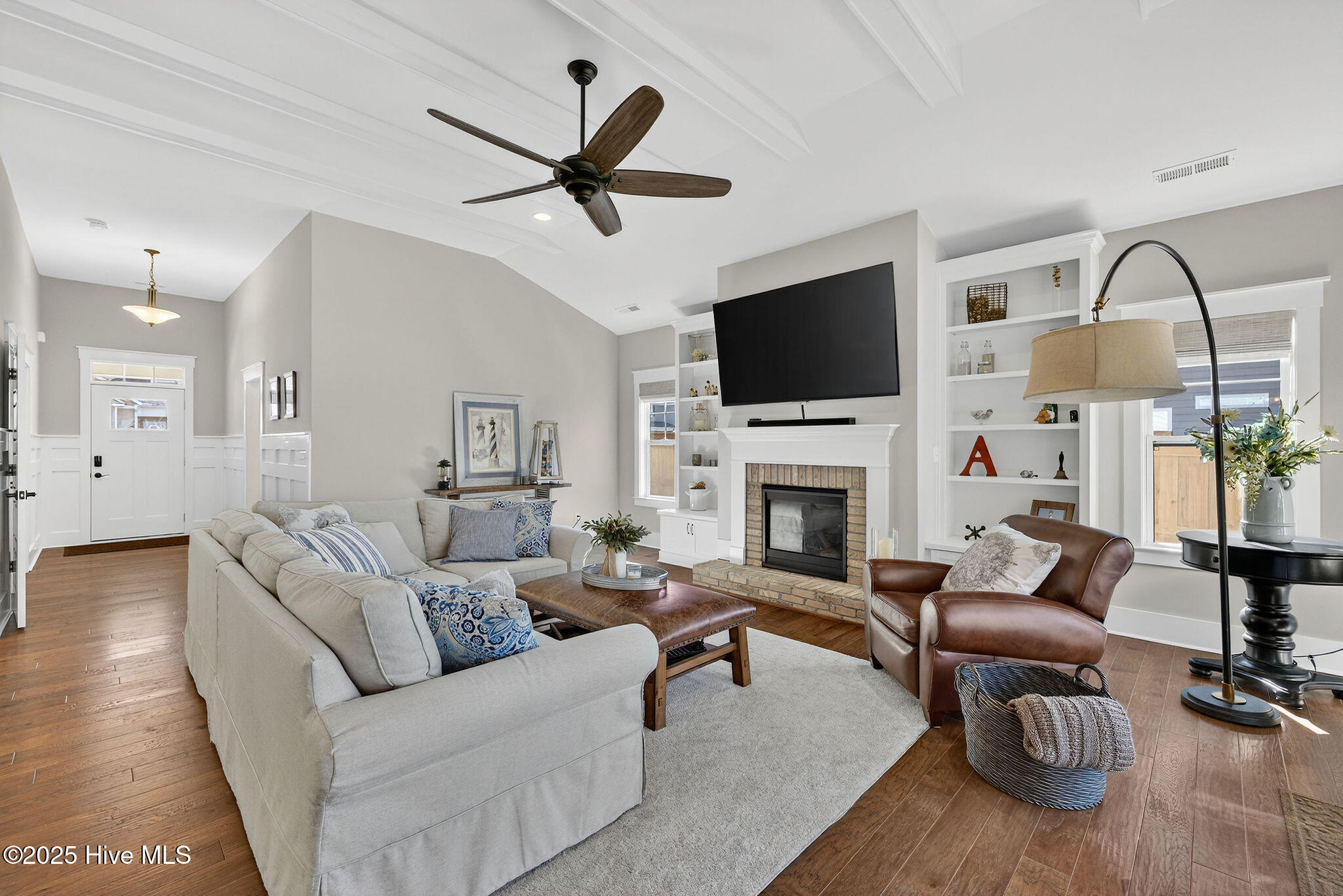 100541568 | Photo 10