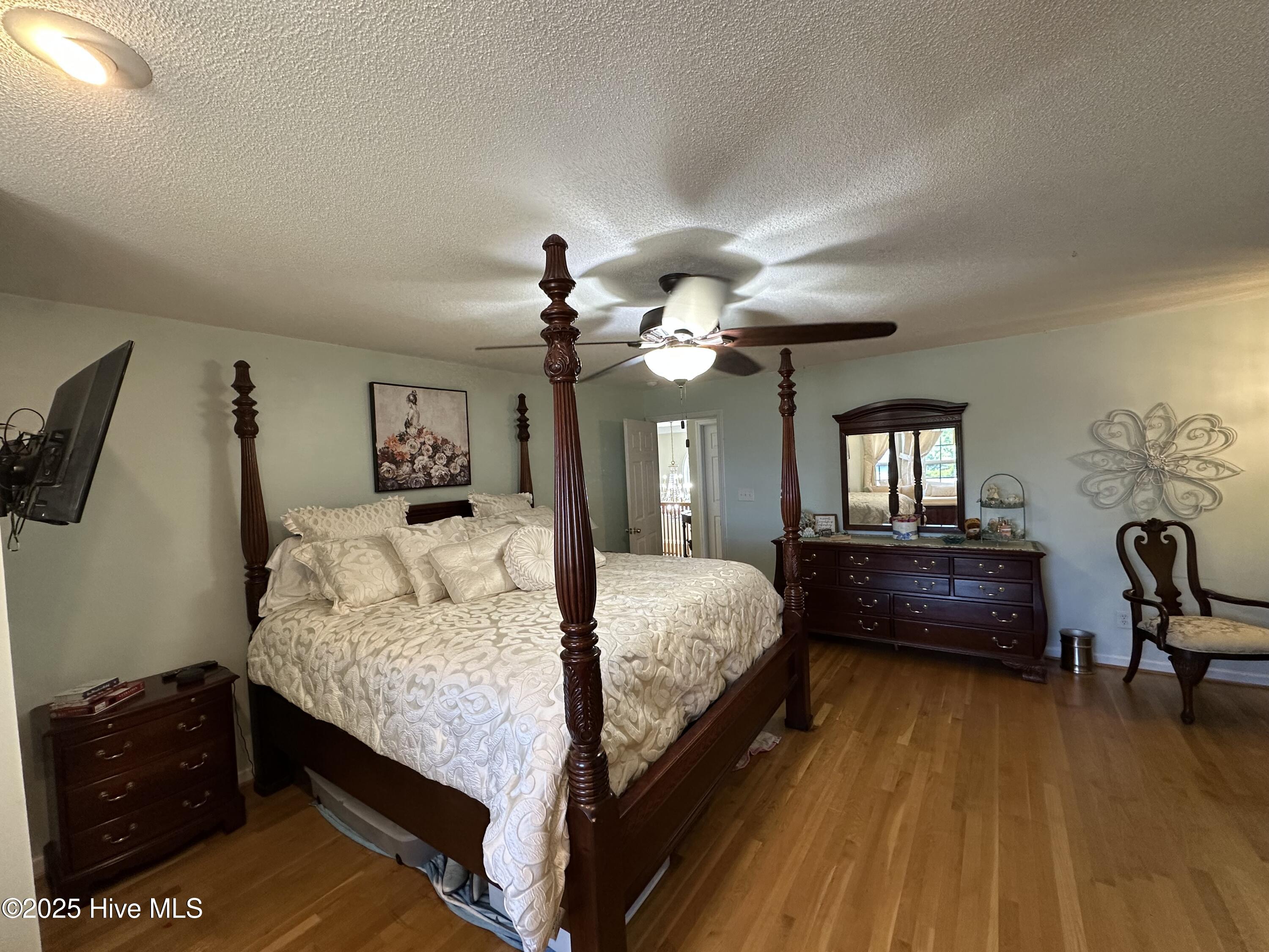 100514130 | Photo 114