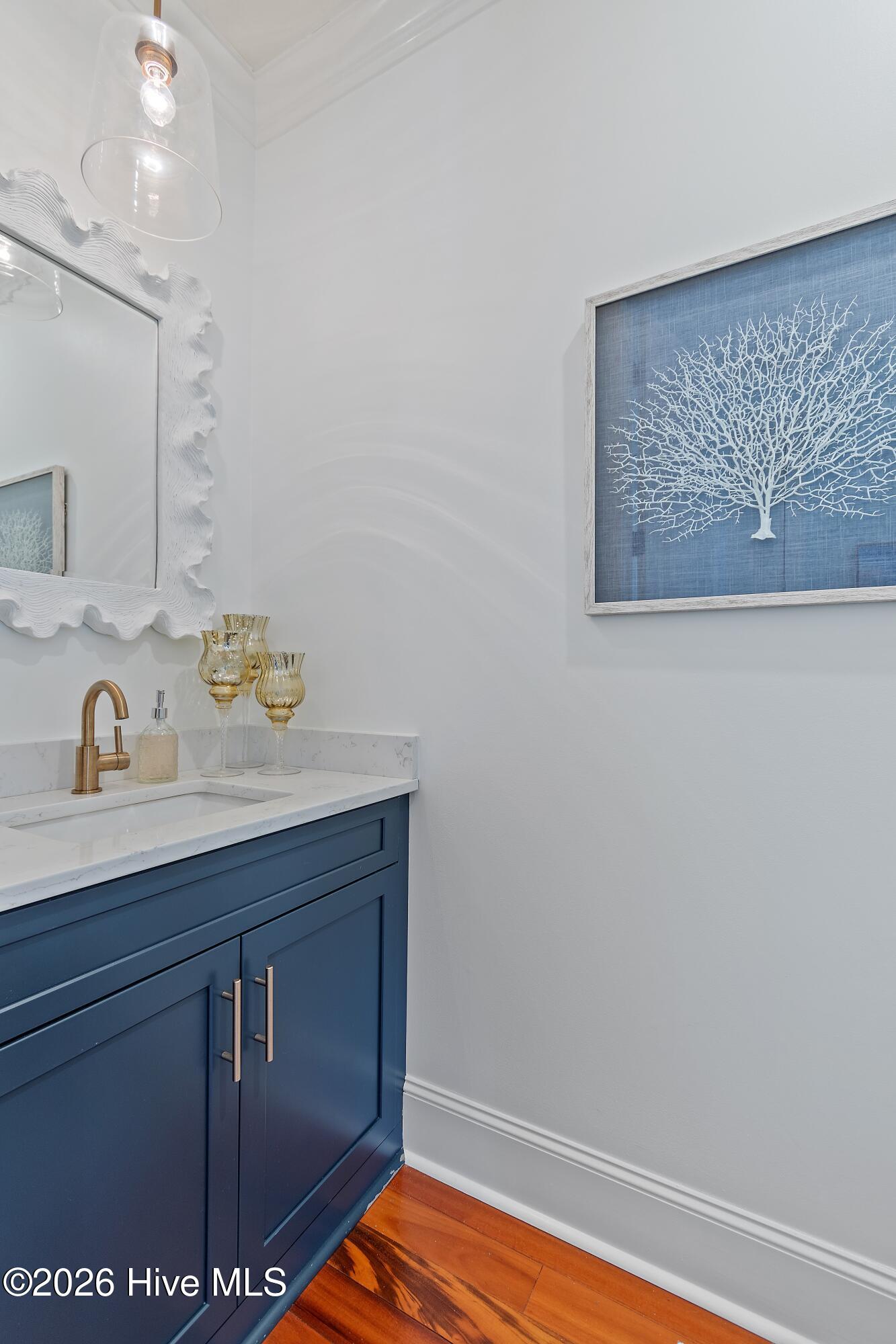 100562772 | Photo 23