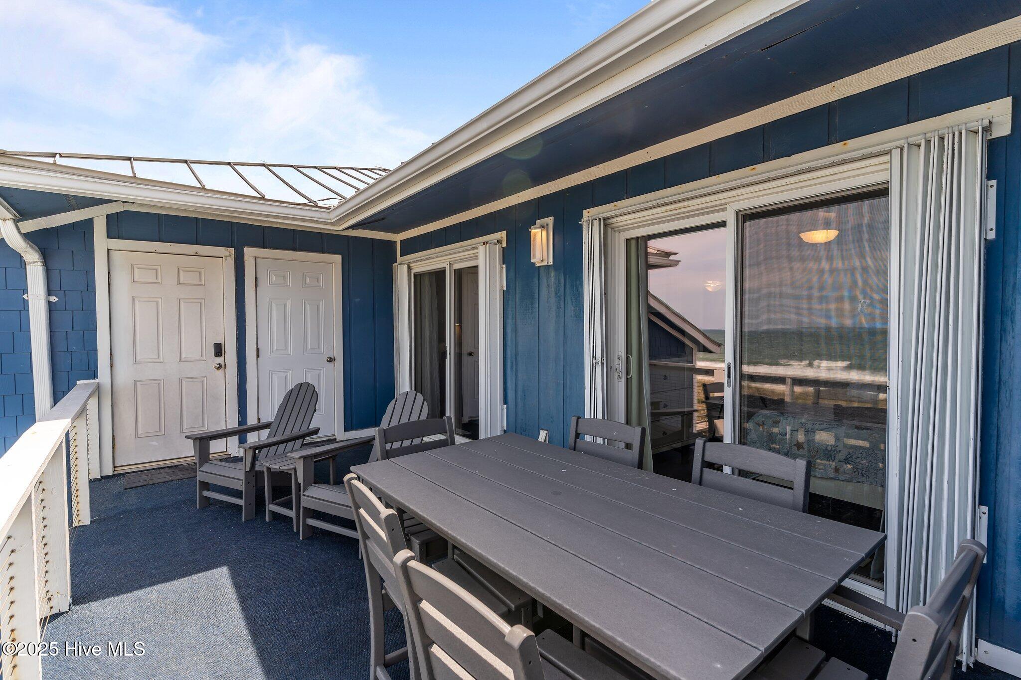 608 Carolina Beach Avenue N 3c, Carolina Beach, NC 28428 – photo 4: 32-web-or-mls-BTS06392