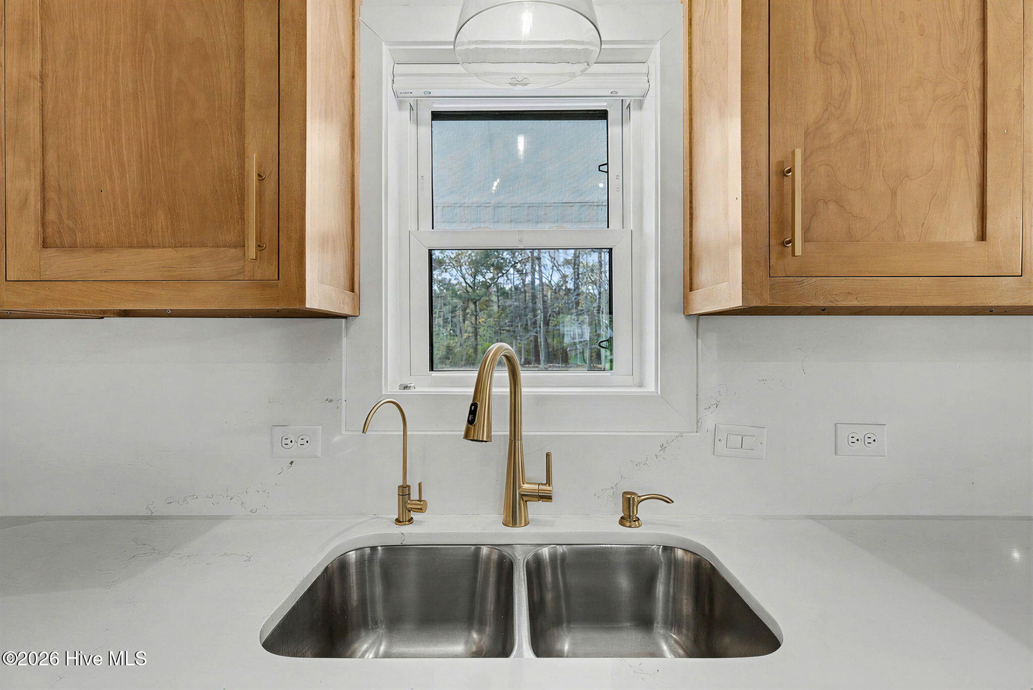 100564194 | Photo 18