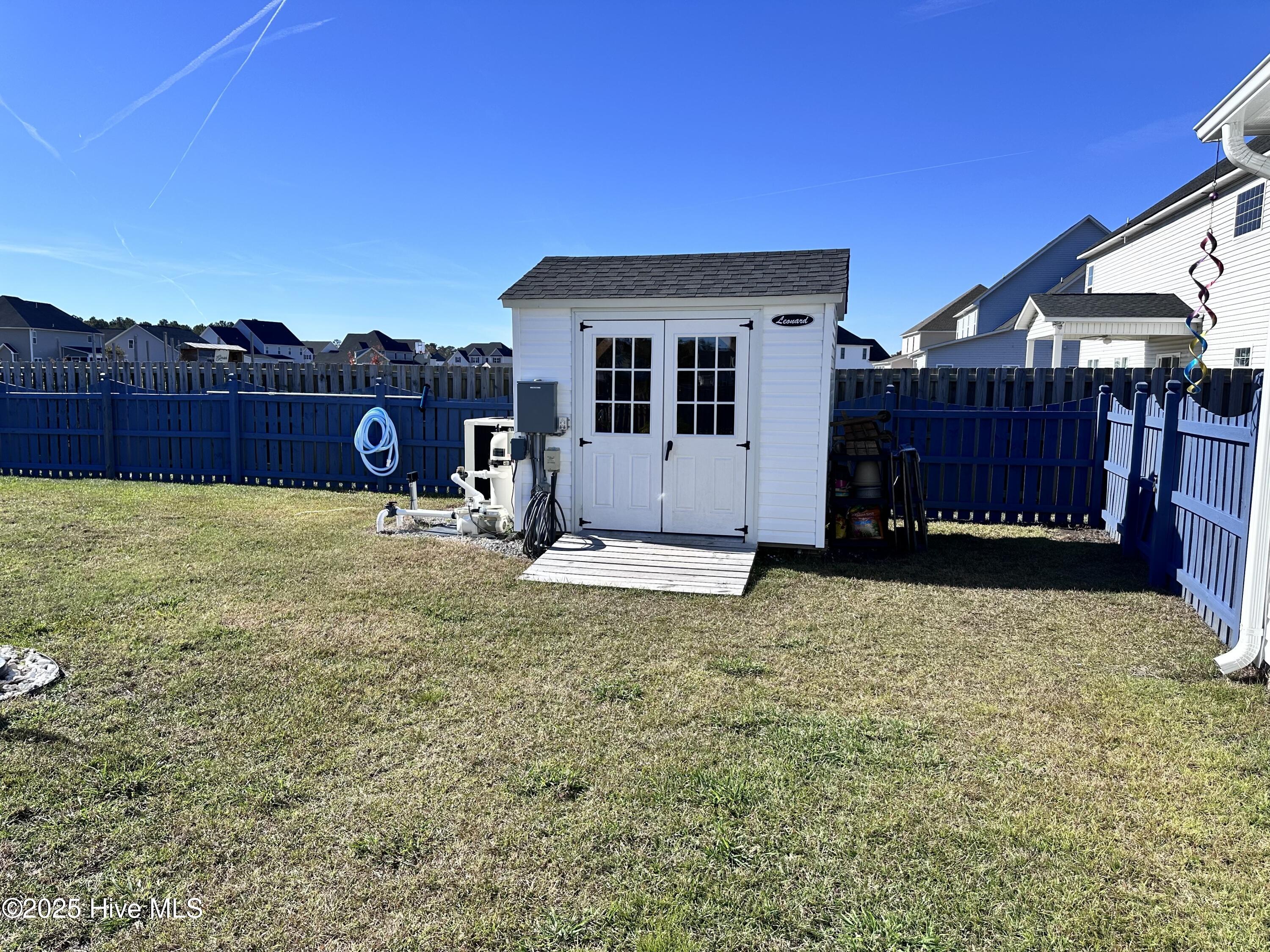 100540901 | Photo 79