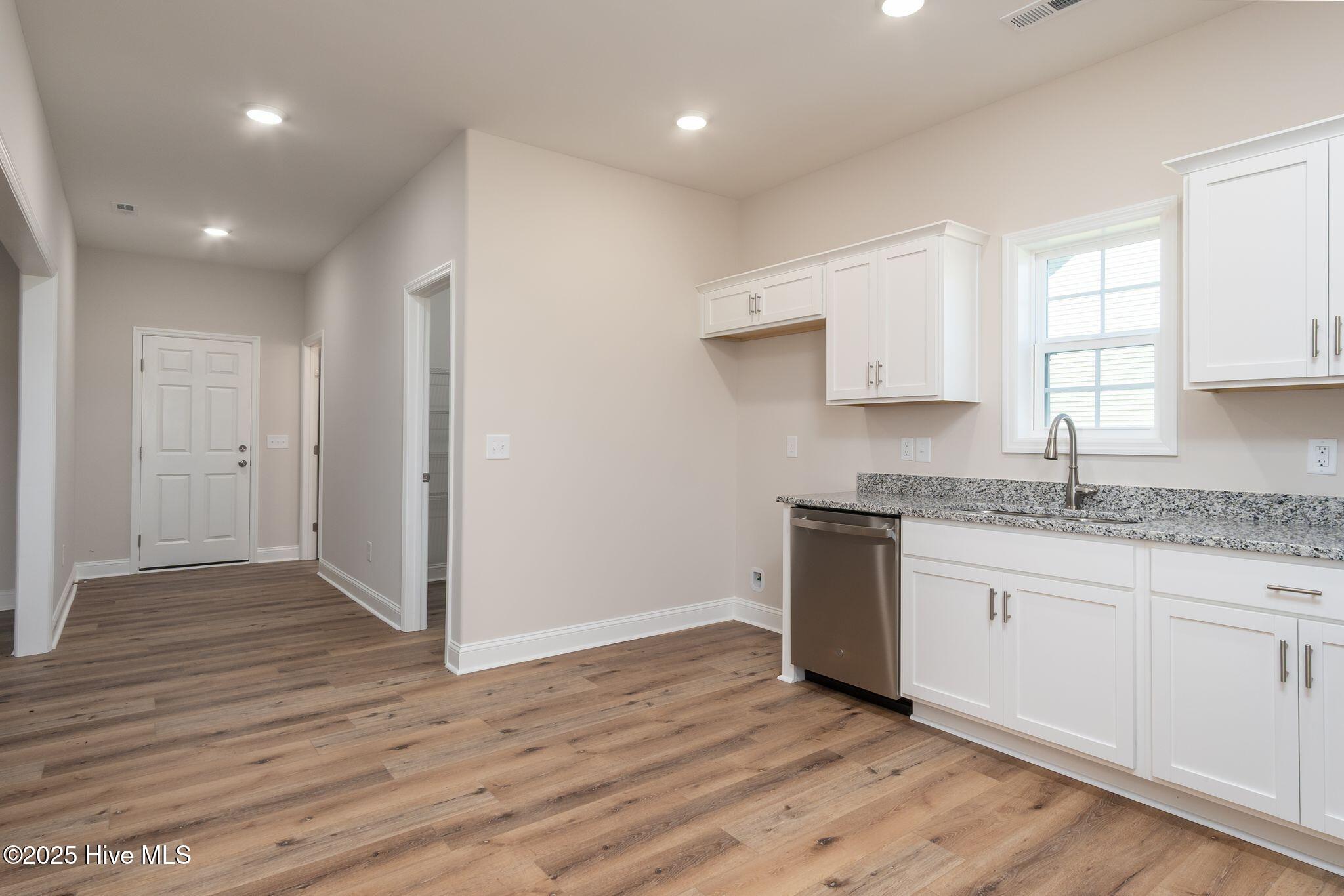 100496032 | Photo 20