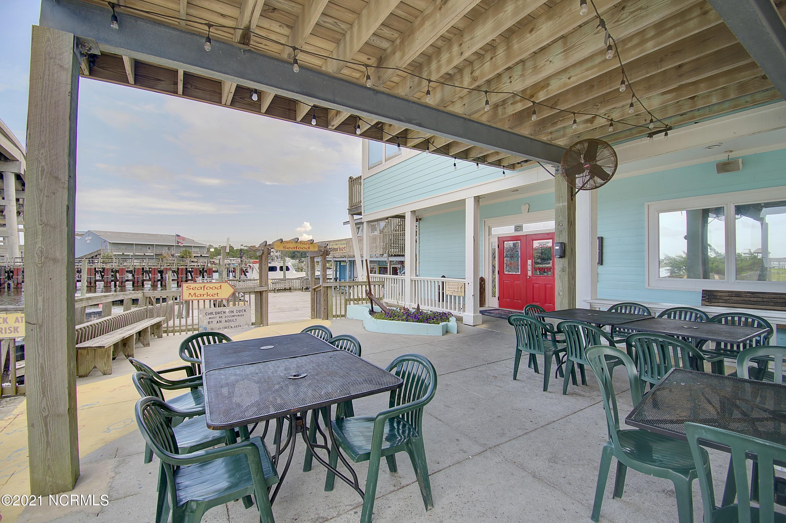 100502162 | Photo 15