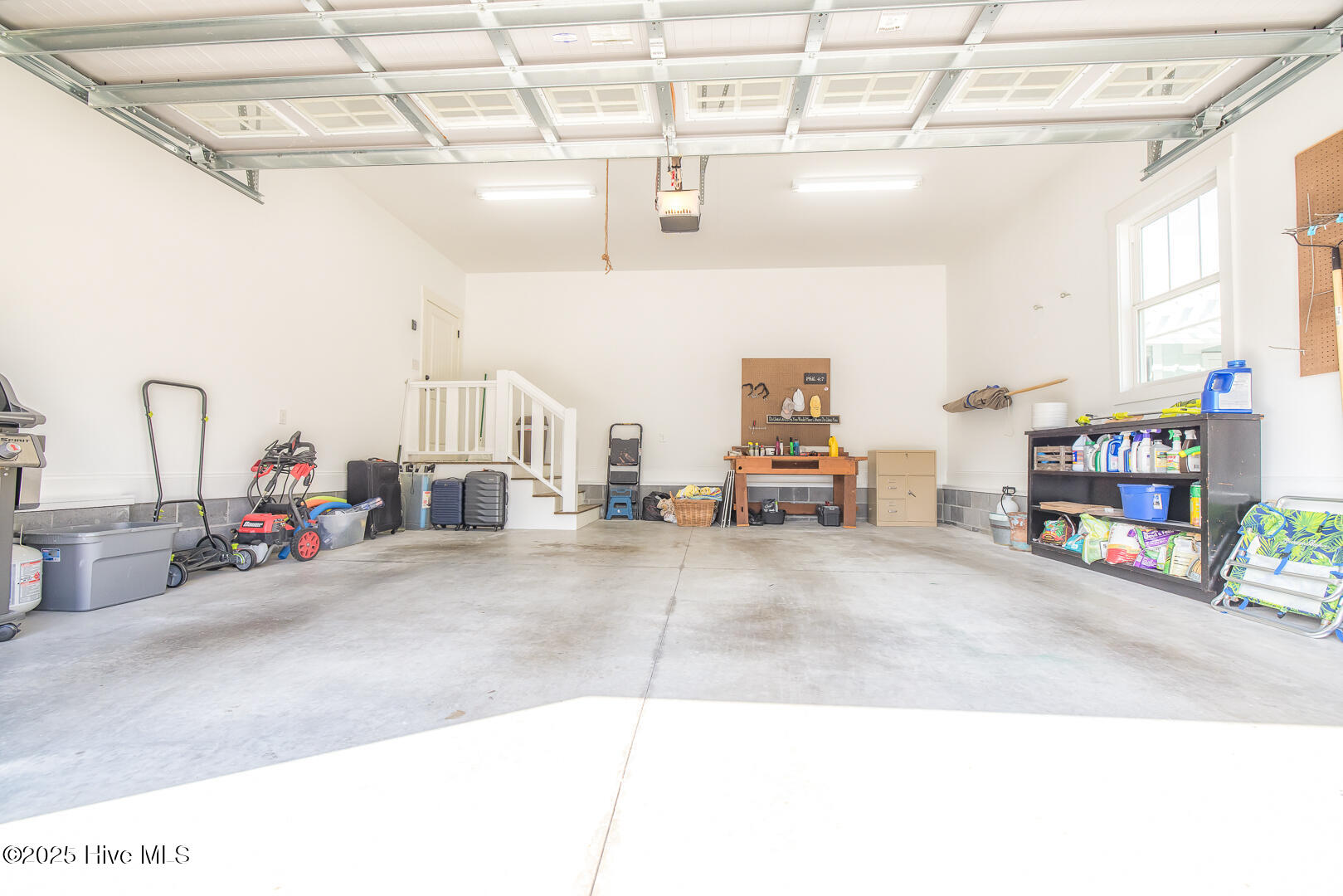 100491620 | Photo 32