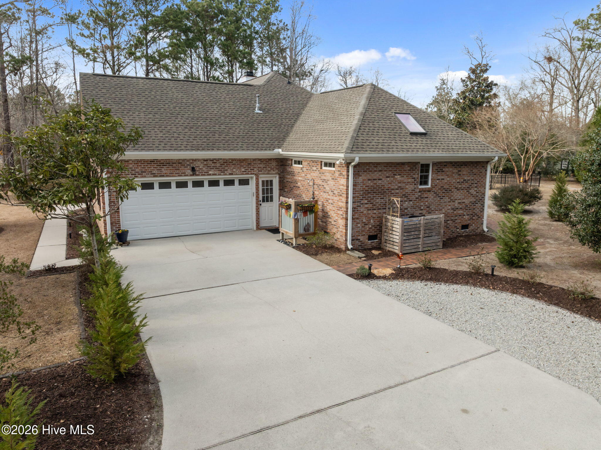 100556770 | Photo 47