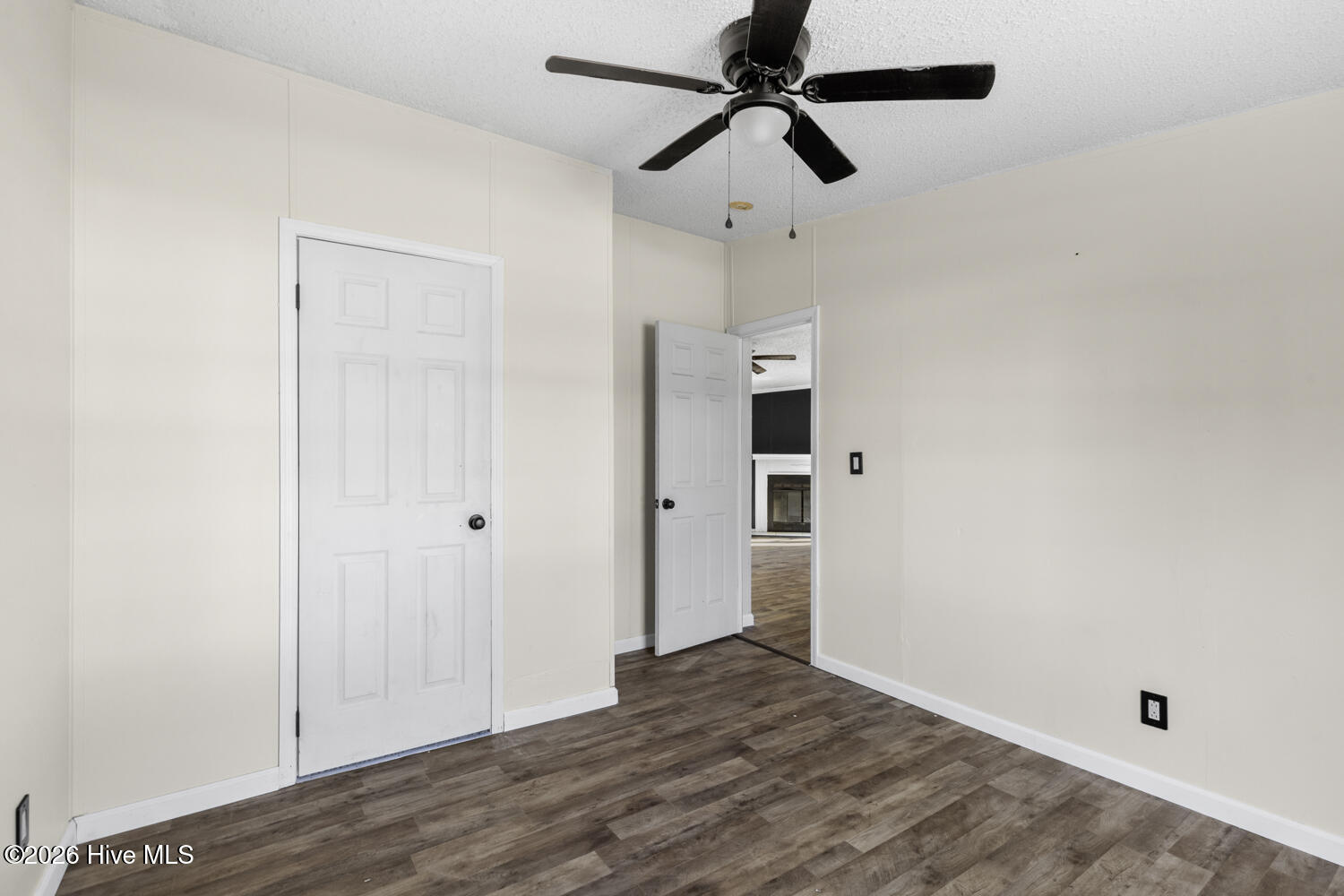 100550172 | Photo 19