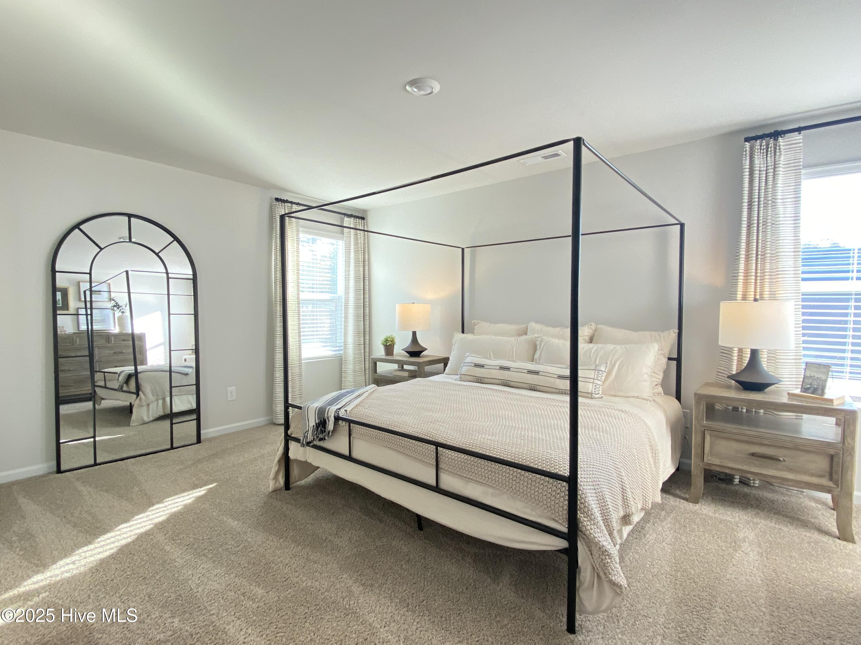 100551766 | Photo 35