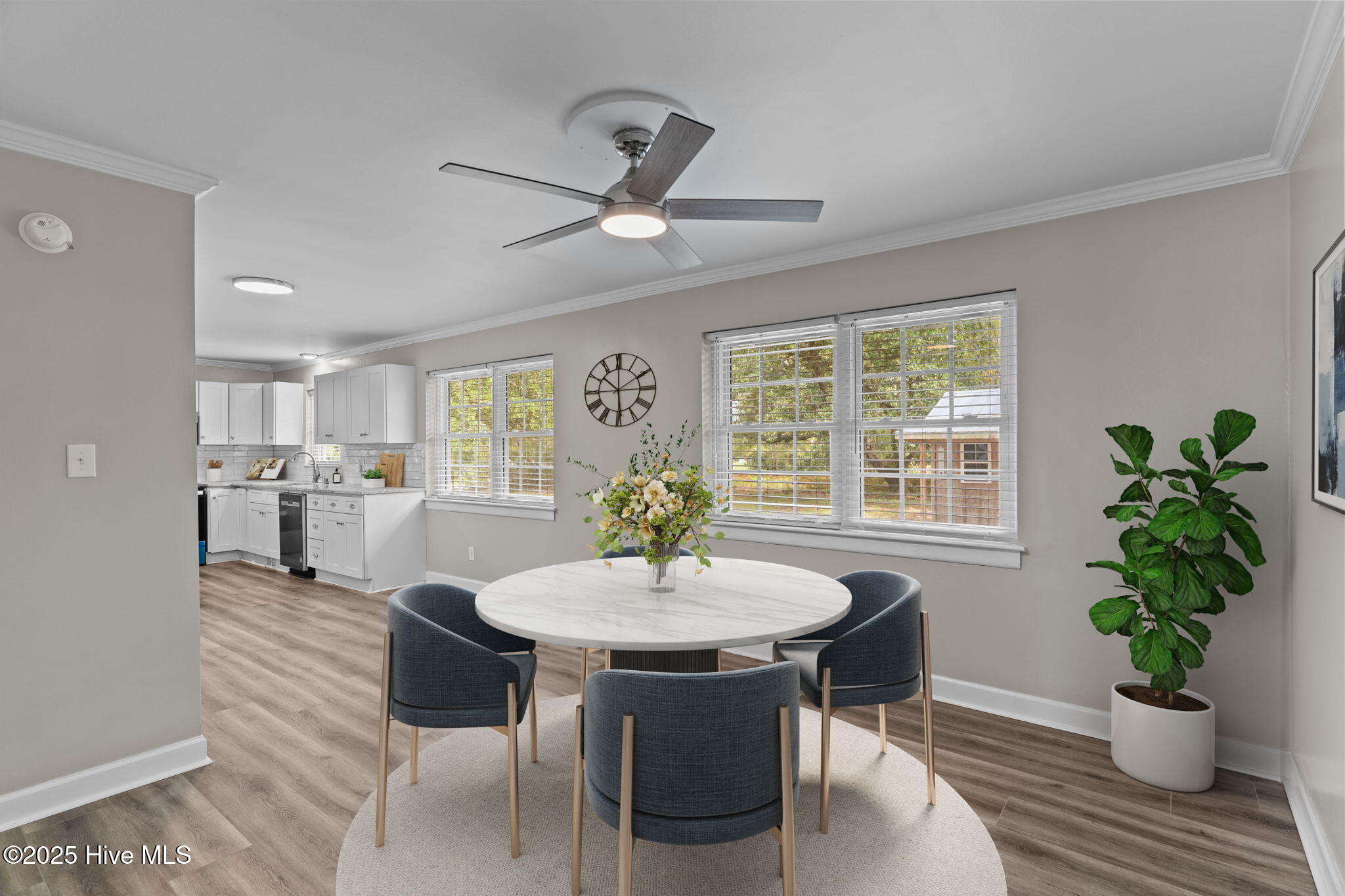 100529957 | Photo 57