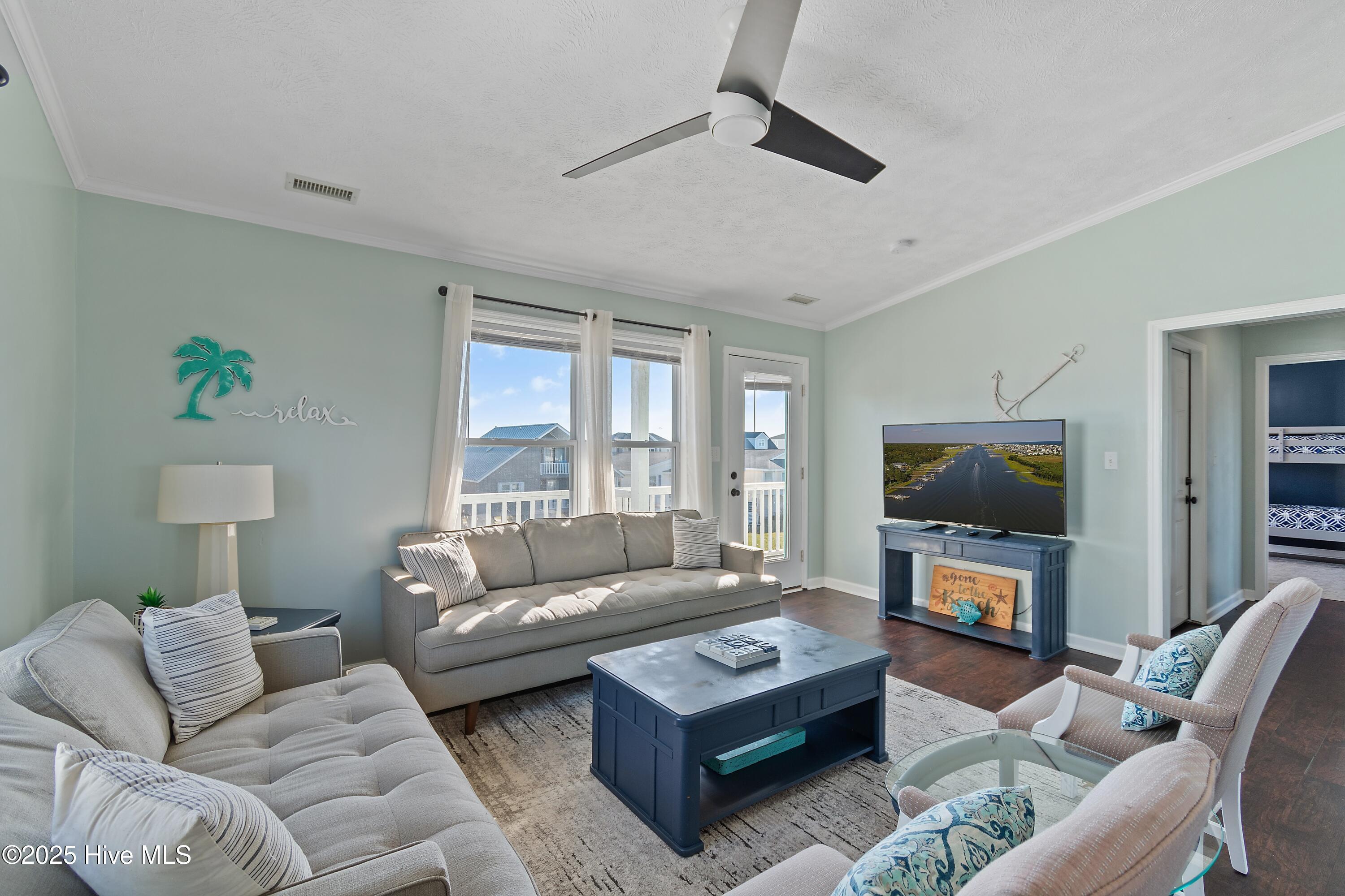 100542122 | Photo 39