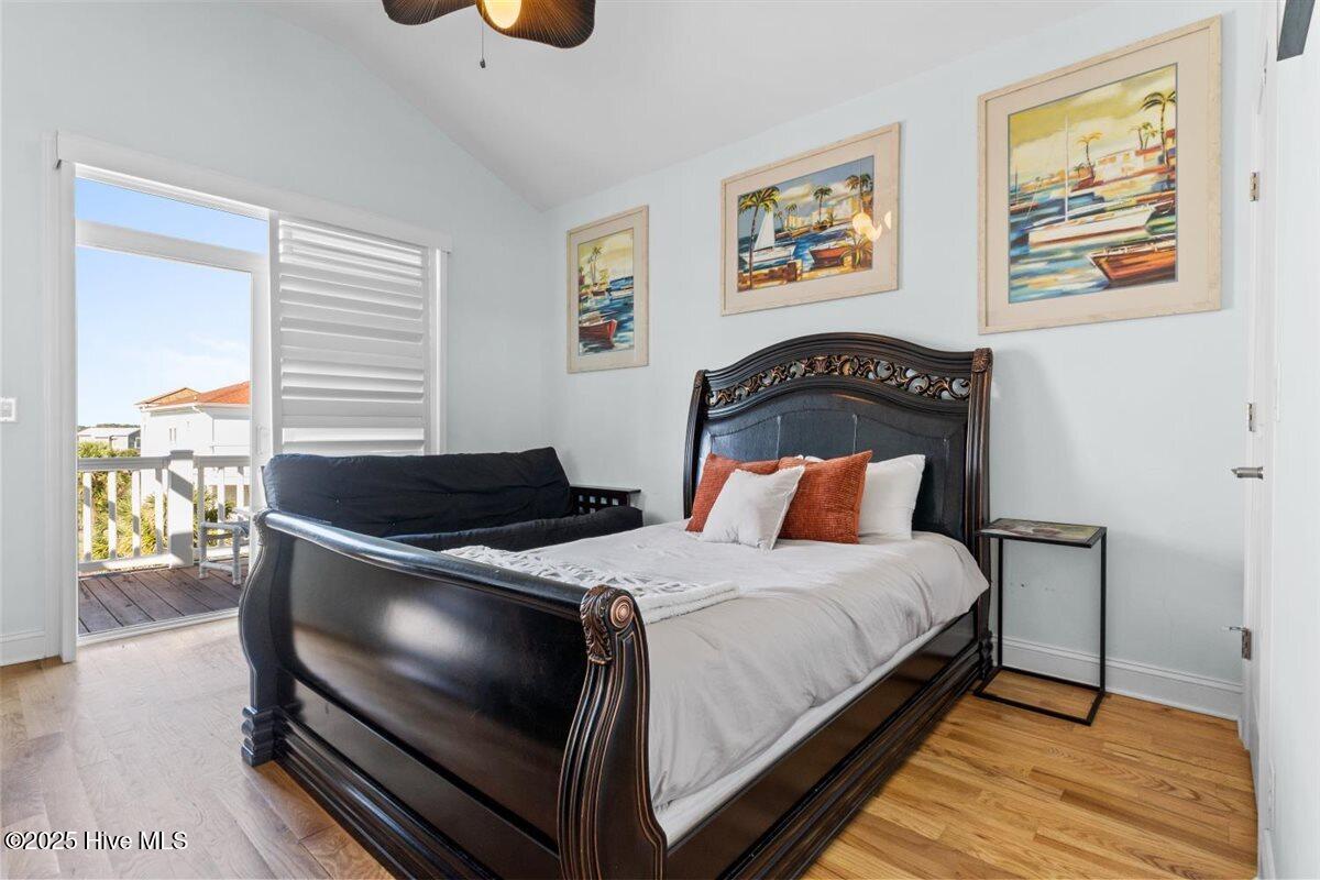 100538364 | Photo 48