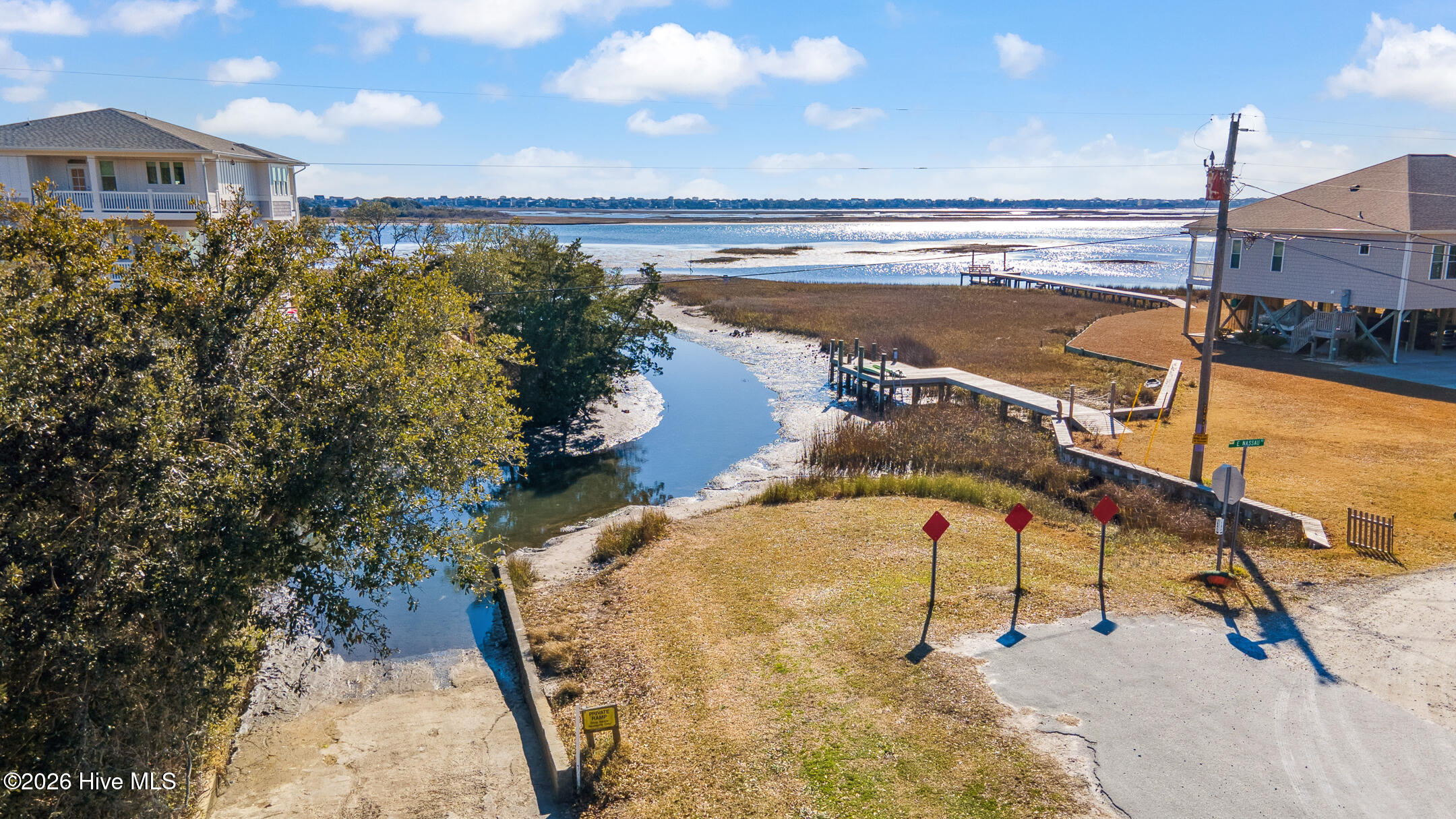 100554100 | Photo 21